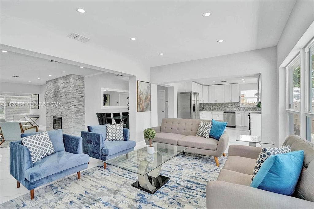 3421 Dover Road, Pompano Beach, FL 33062 3421 Dover 4