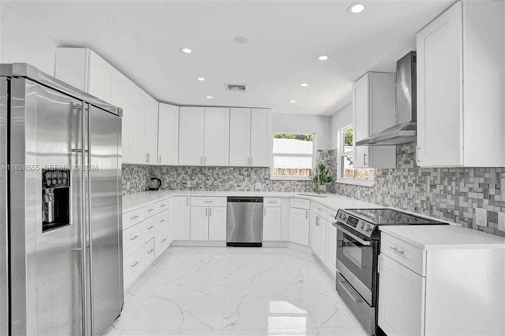 3421 Dover Road, Pompano Beach, FL 33062 3421 Dover 7