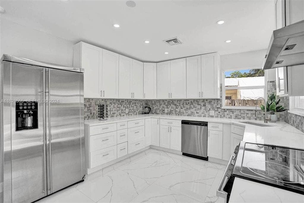 3421 Dover Road, Pompano Beach, FL 33062 3421 Dover 18