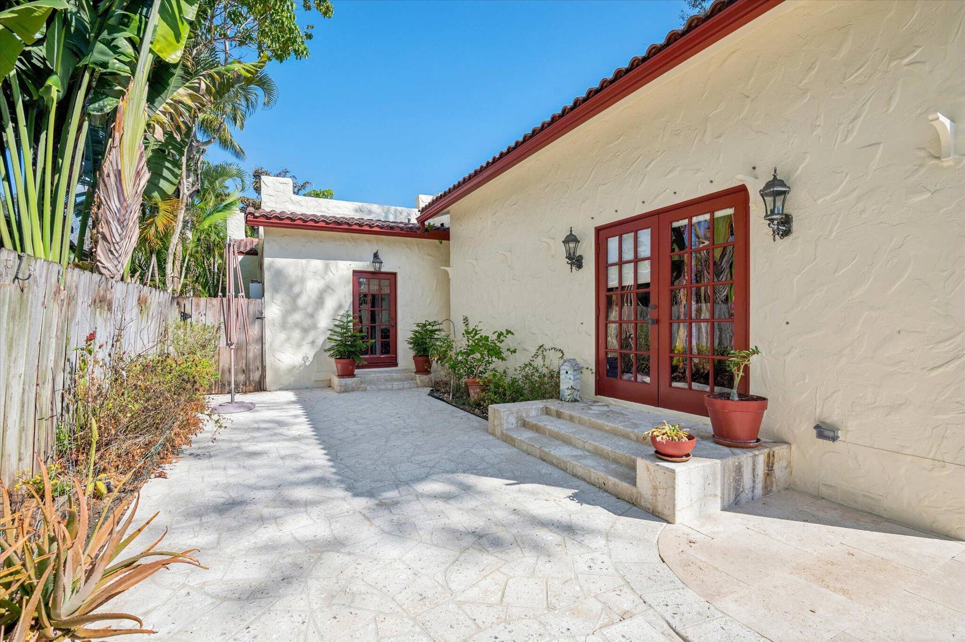 704 SE 8th Street, Fort Lauderdale, FL 33316 25-Akerstrom-704 SE 8th St-23