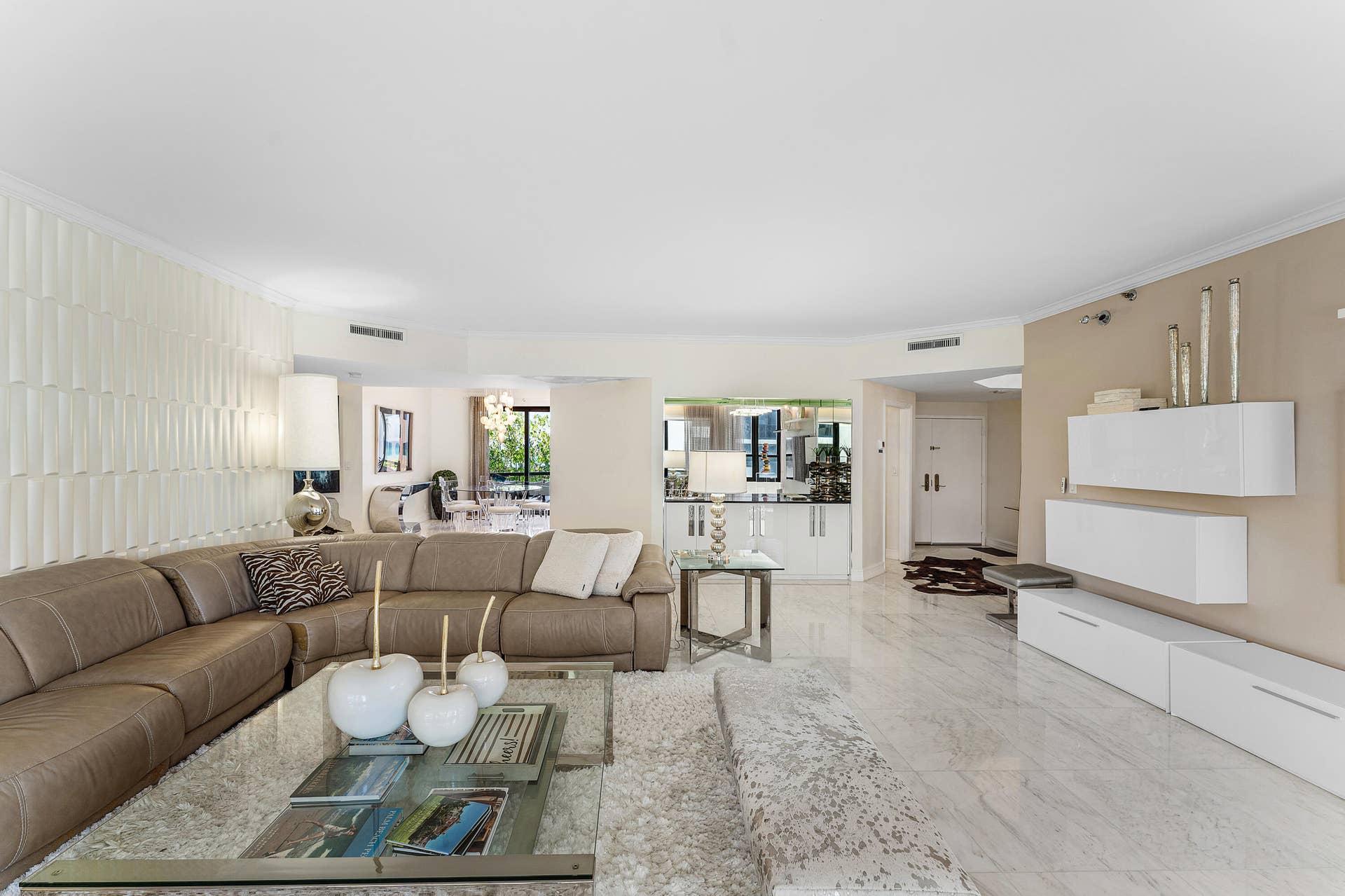3120 S Ocean Boulevard, #3-202, Palm Beach, FL 33480 living room