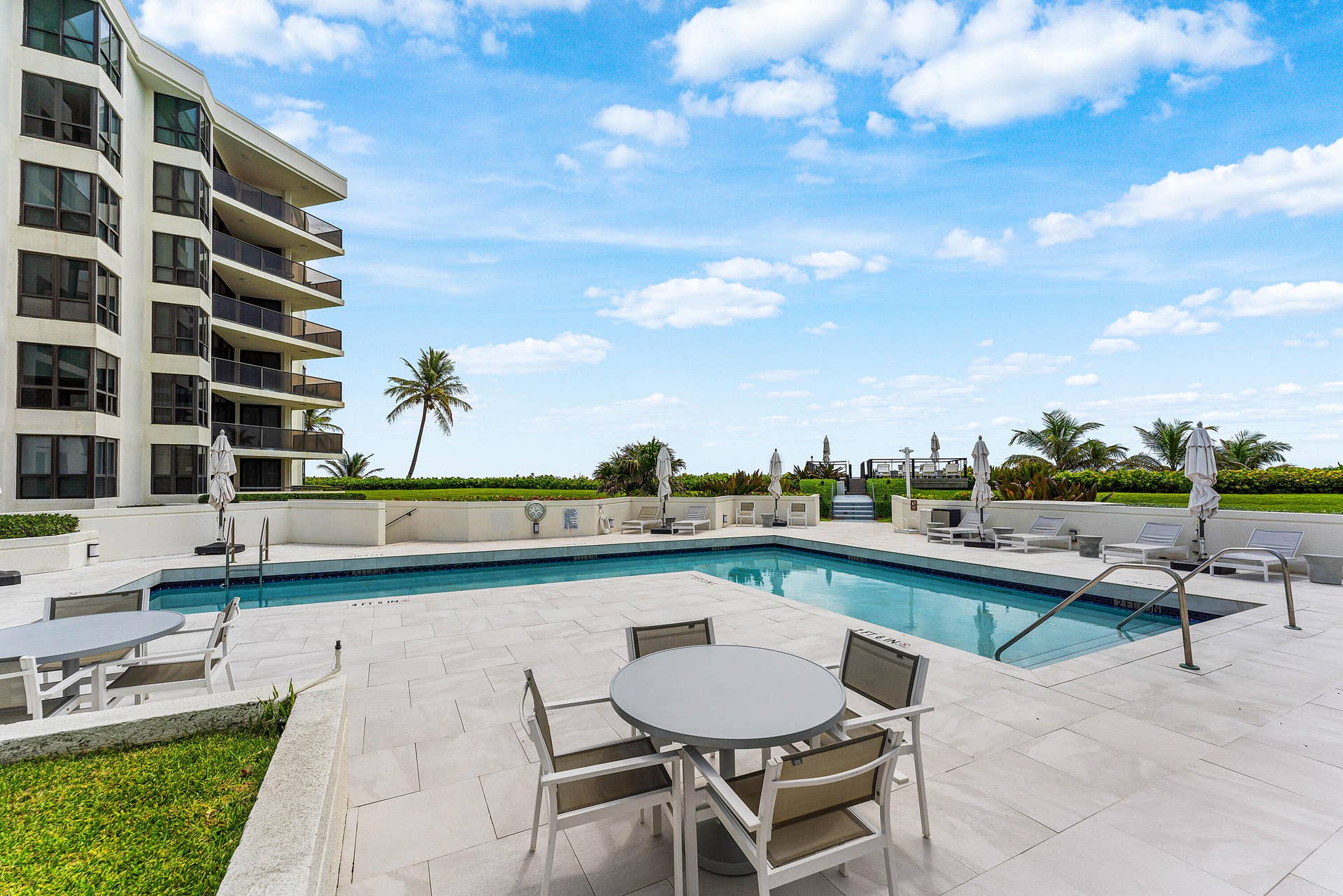 3120 S Ocean Boulevard, #3-202, Palm Beach, FL 33480 pool