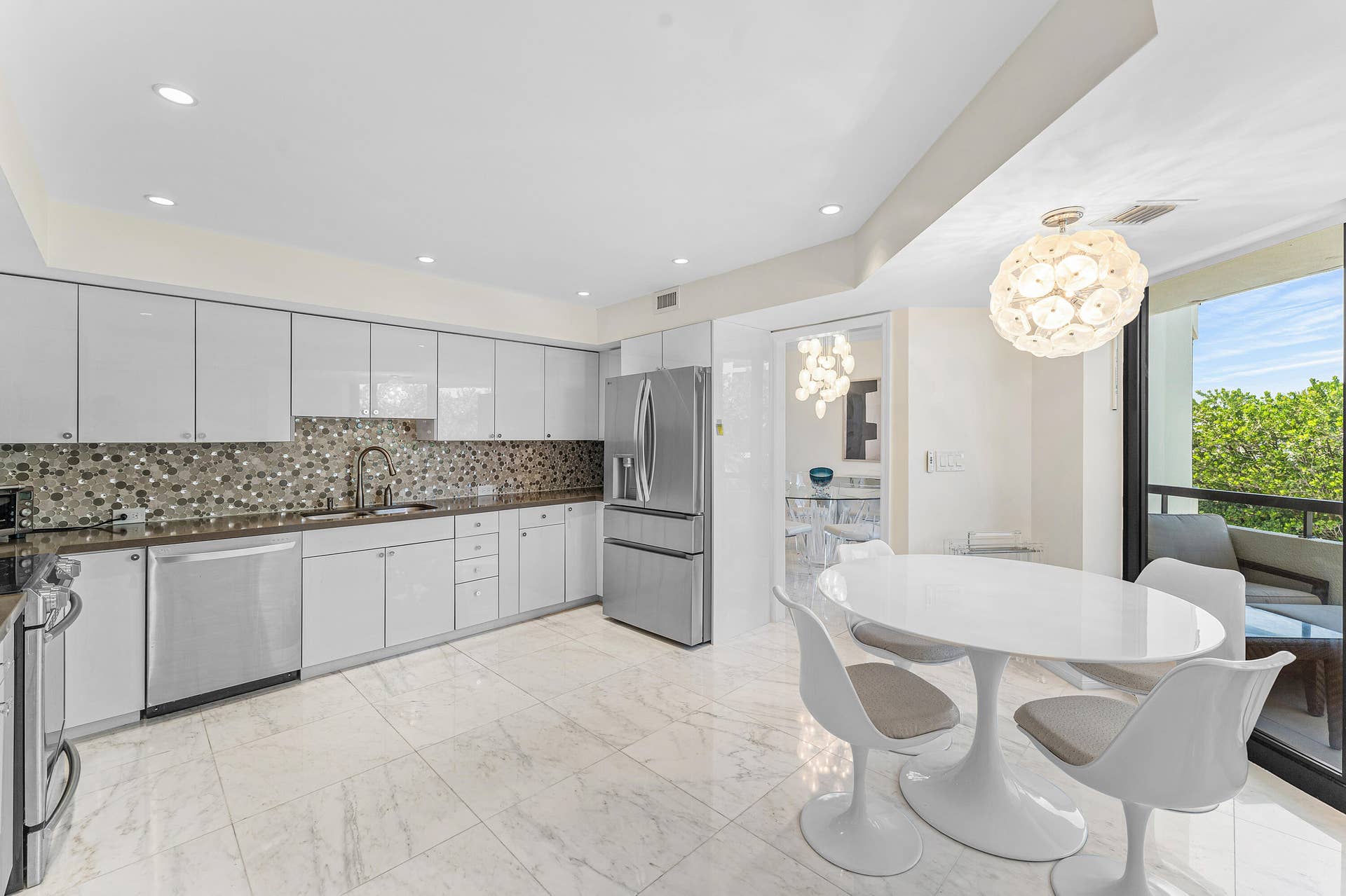 3120 S Ocean Boulevard, #3-202, Palm Beach, FL 33480 kitchen