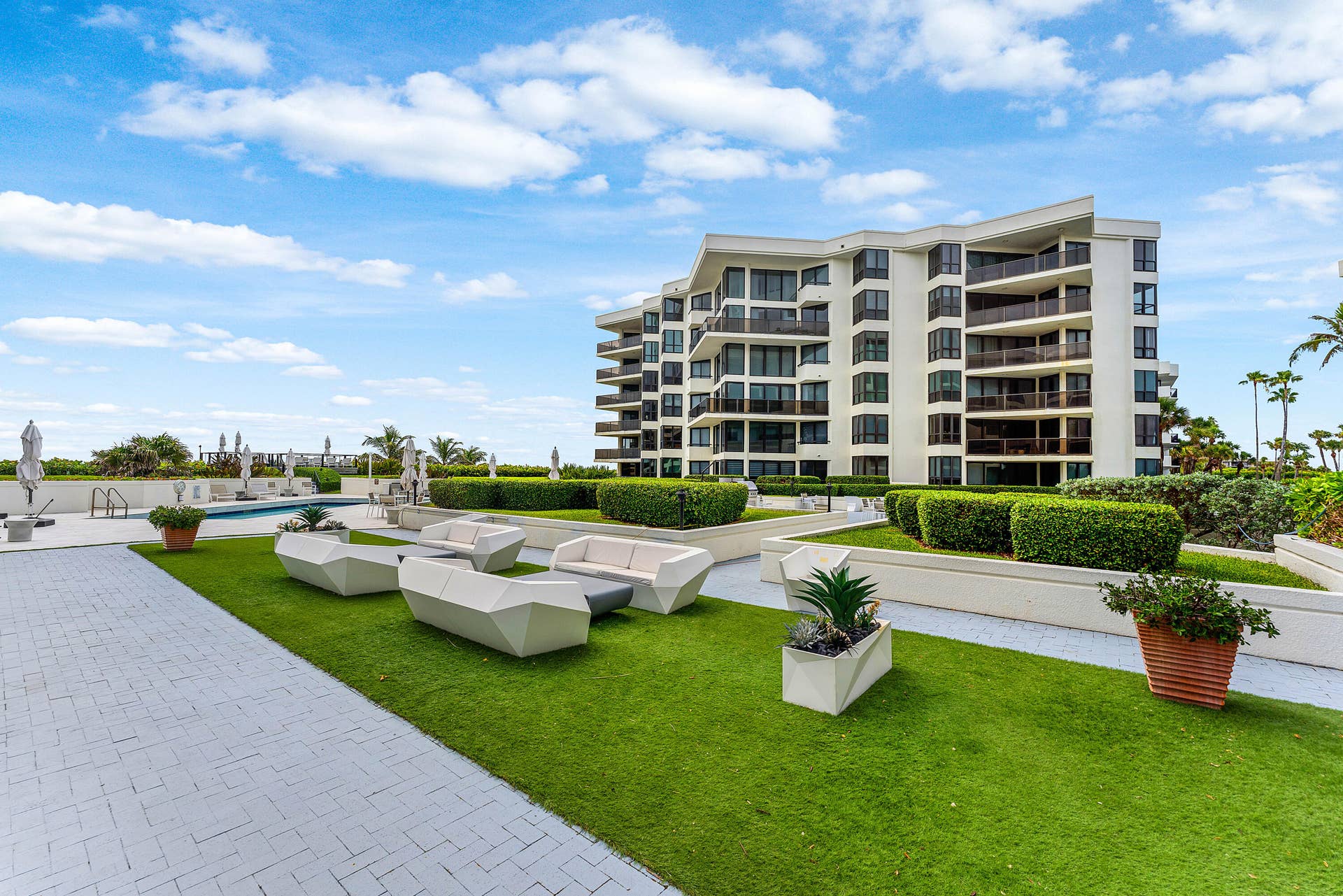 3120 S Ocean Boulevard, #3-202, Palm Beach, FL 33480 pool deck
