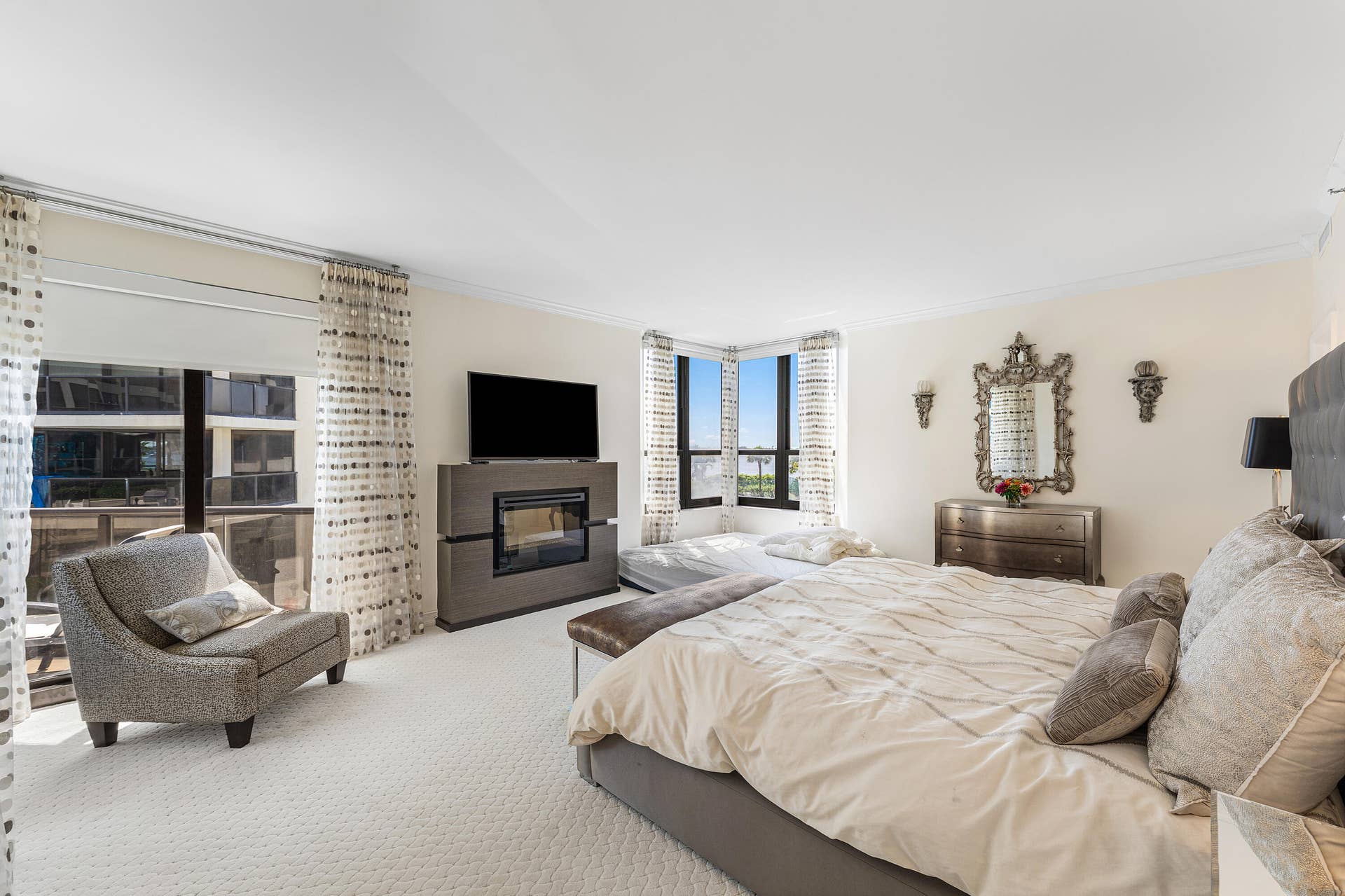 3120 S Ocean Boulevard, #3-202, Palm Beach, FL 33480 master bedroom