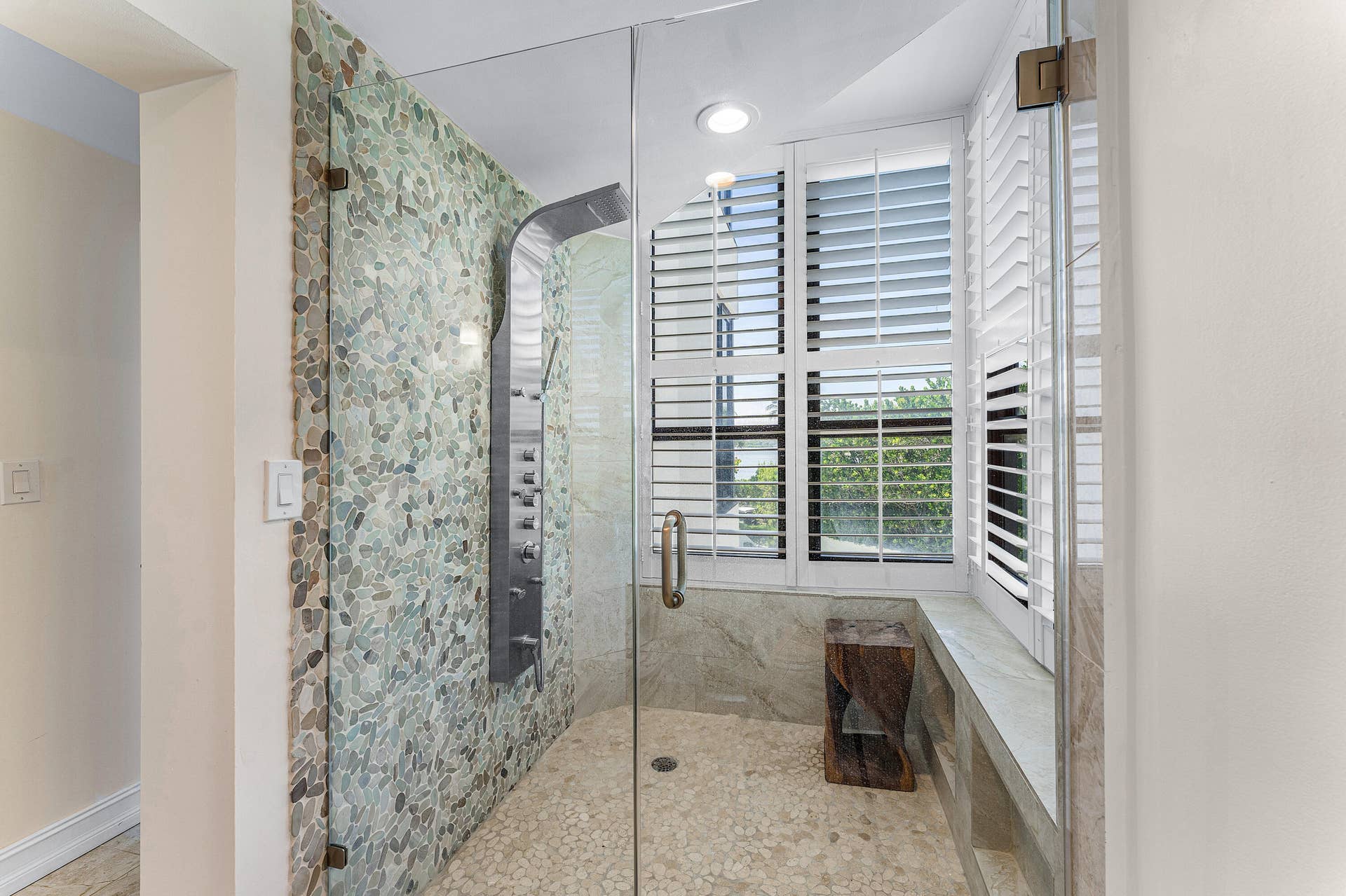 3120 S Ocean Boulevard, #3-202, Palm Beach, FL 33480 master bath
