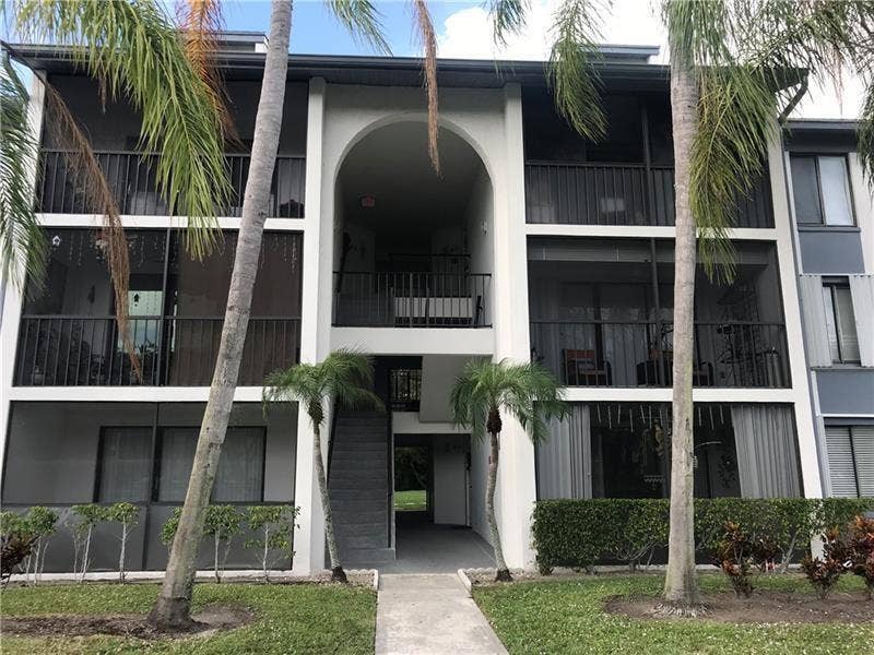 Property photo for 1009 Green Pine Boulevard, #G1, West Palm Beach, FL