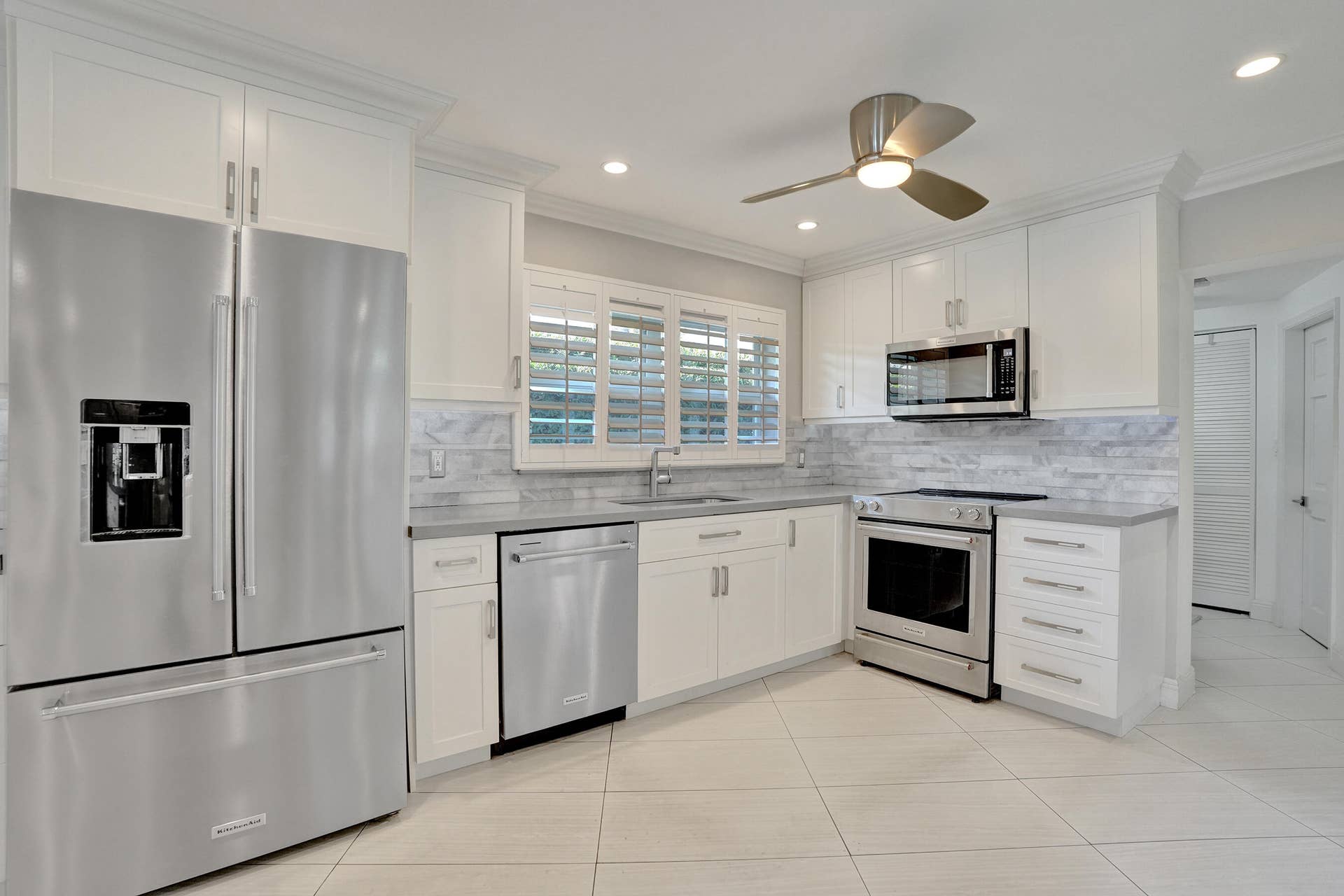 1916 NE 24th Street, Wilton Manors, FL 33305 DSC09870