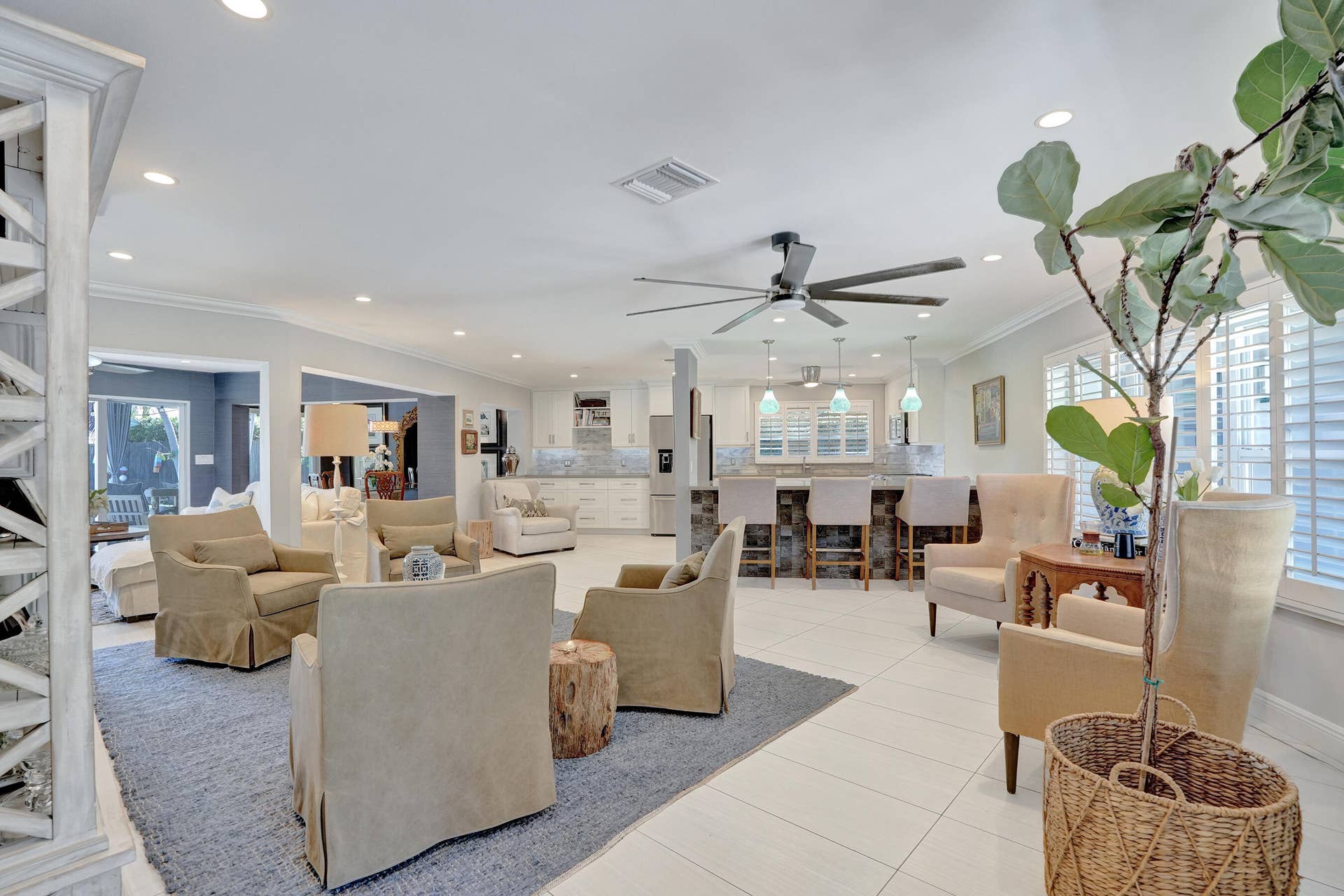1916 NE 24th Street, Wilton Manors, FL 33305 DSC09819