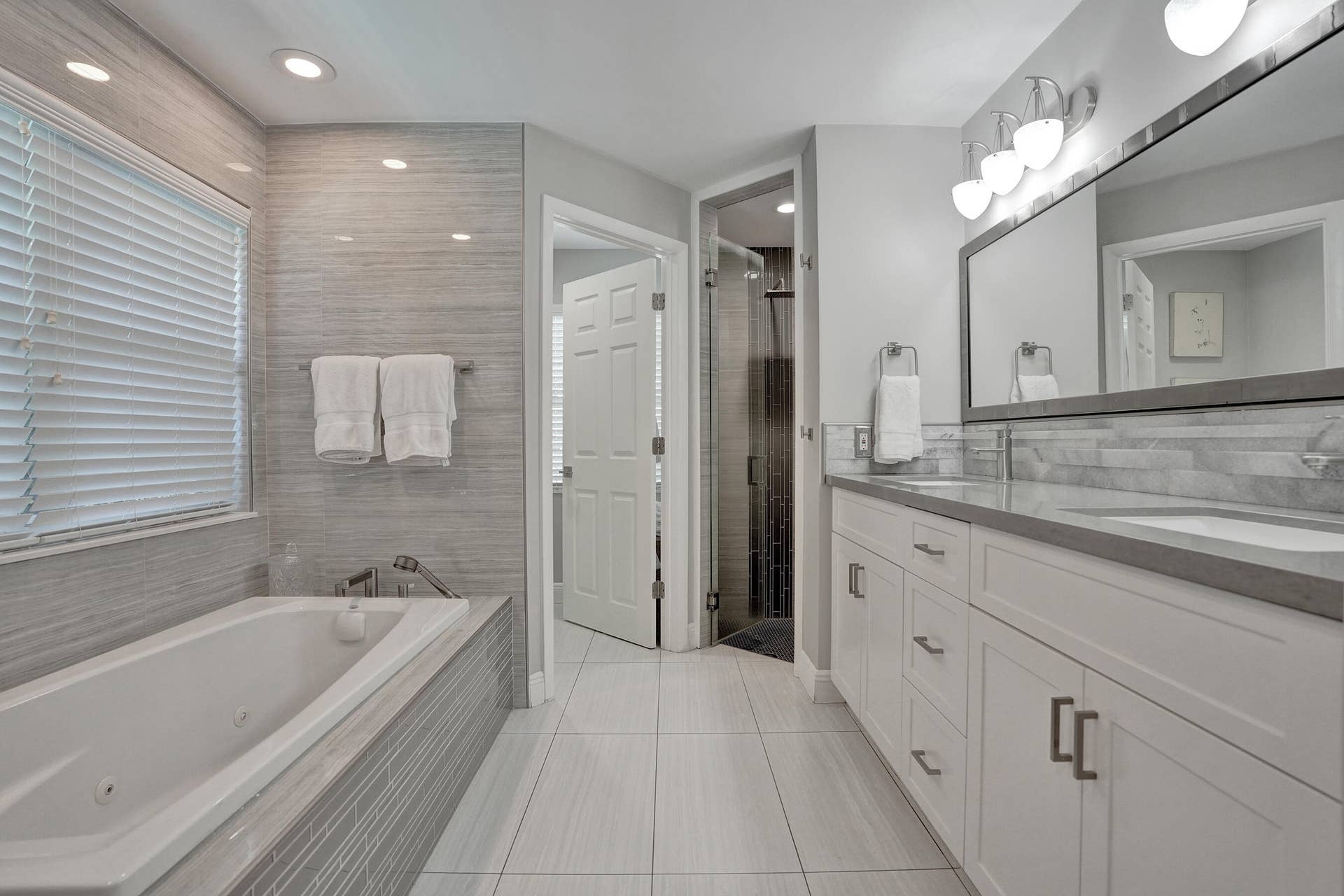1916 NE 24th Street, Wilton Manors, FL 33305 DSC09804