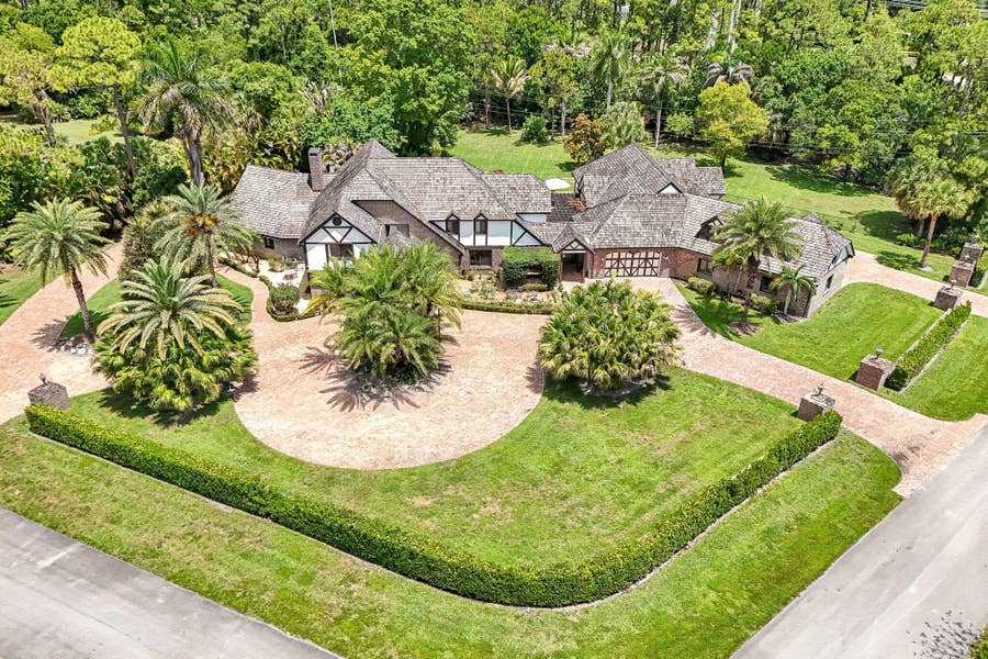 Property photo for 14900 Stirrup Lane, Wellington, FL