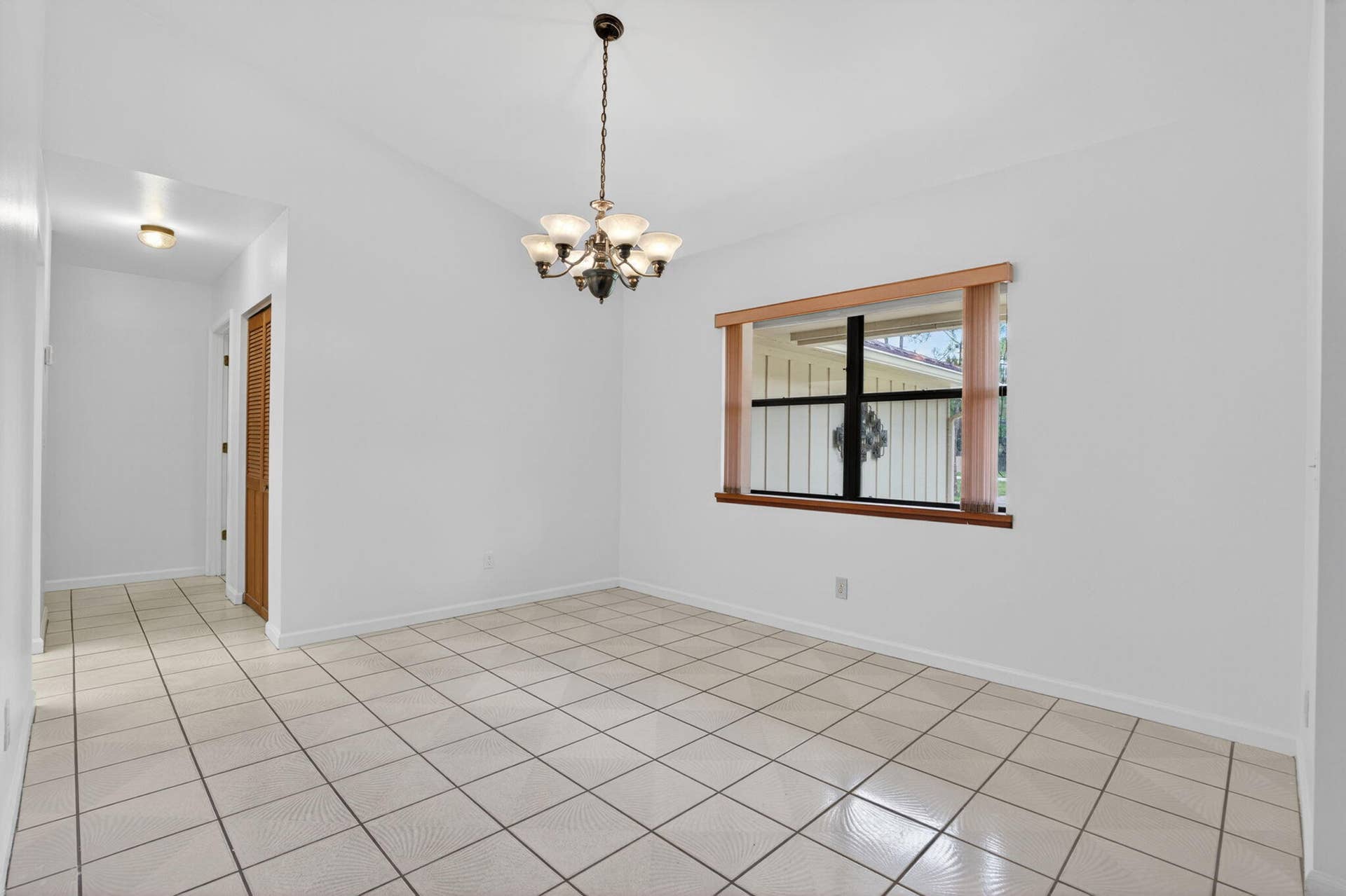 16735 Alexander Run, Jupiter, FL 33478 Dining room.