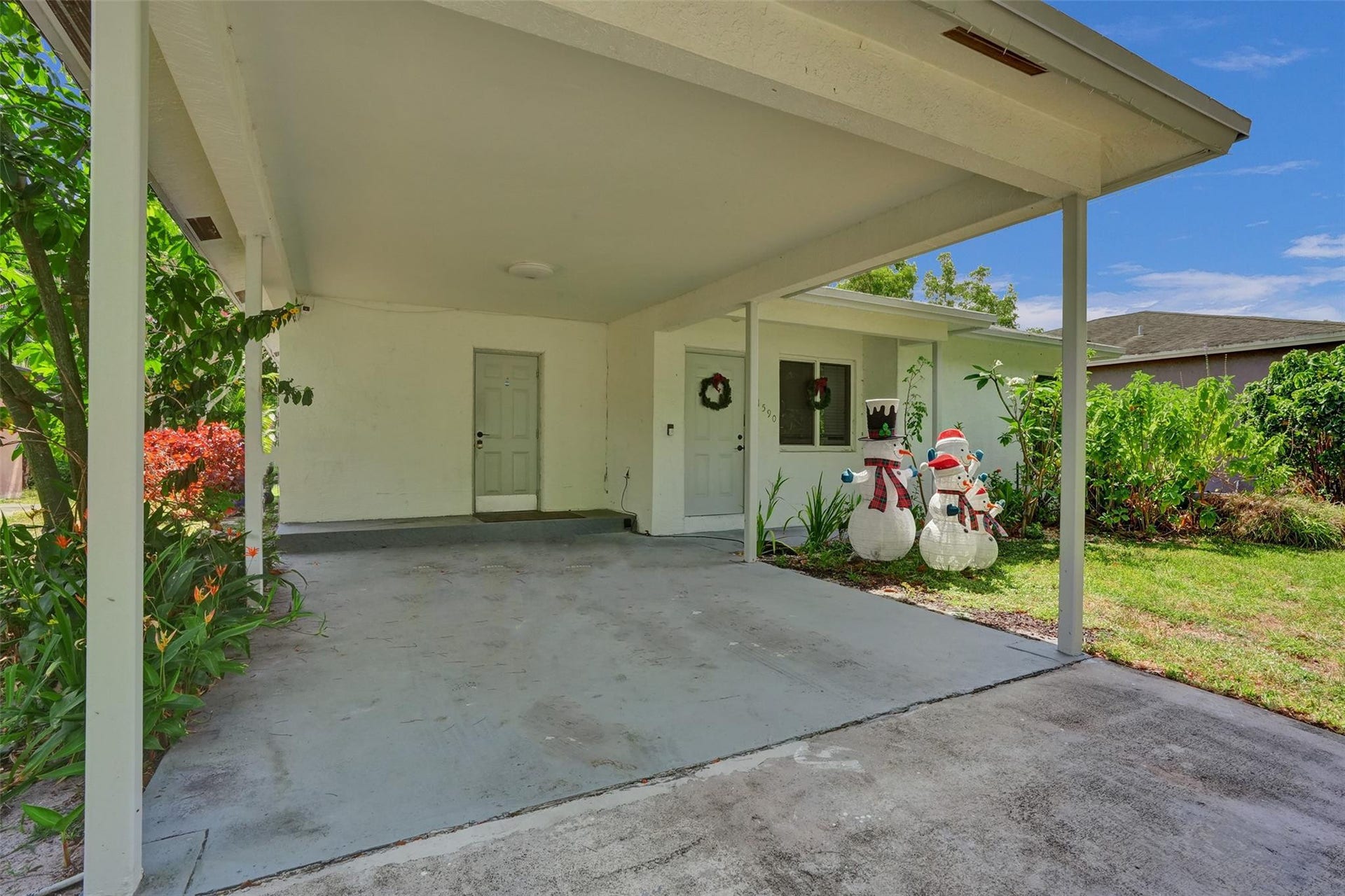 1590 NW 7th Lane, Pompano Beach, FL 33060 Photo 3