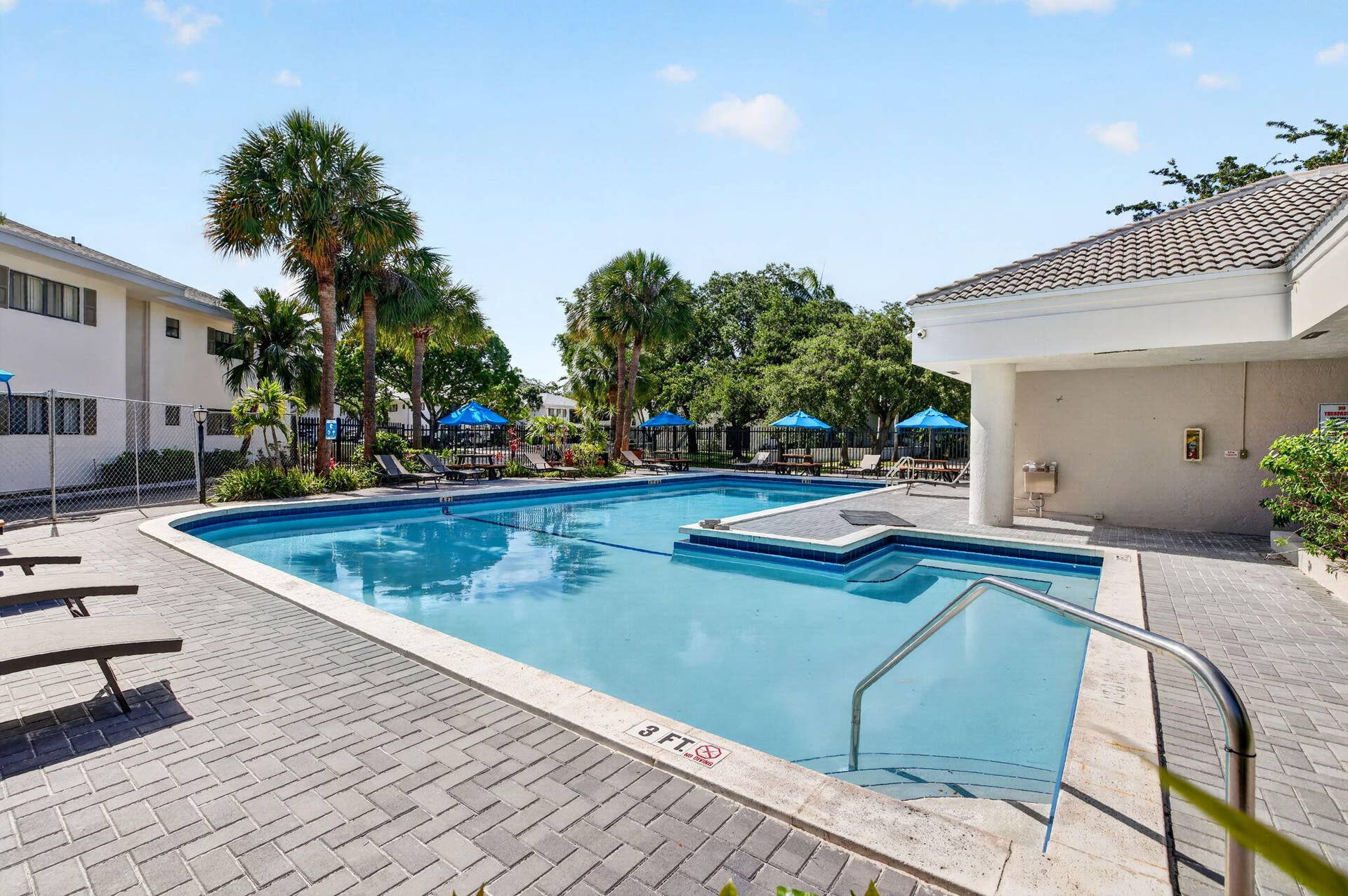 2550 SW 18th Terrace, #2005, Fort Lauderdale, FL 33315 34-web-or-mls-699A3017