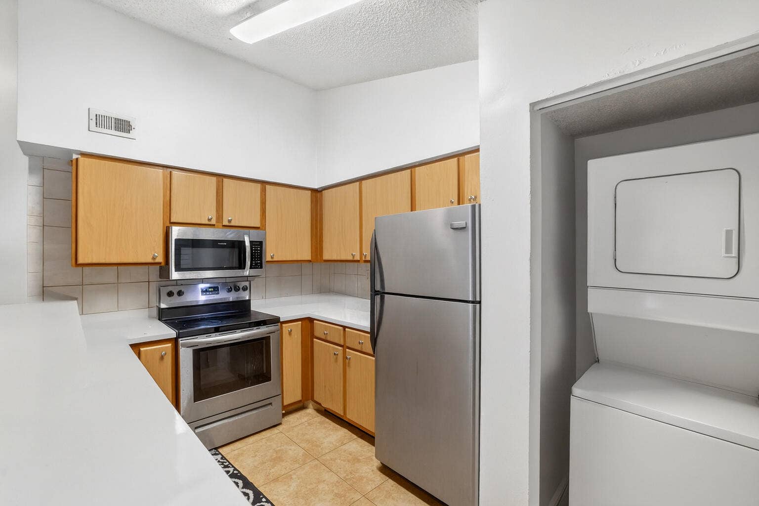 2550 SW 18th Terrace, #2005, Fort Lauderdale, FL 33315 13-web-or-mls-699A2919 - Virtual Cleanin