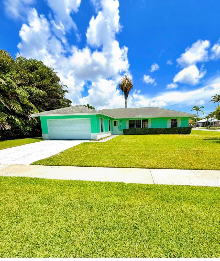 Property photo for 2716 Starwood Circle, West Palm Beach, FL