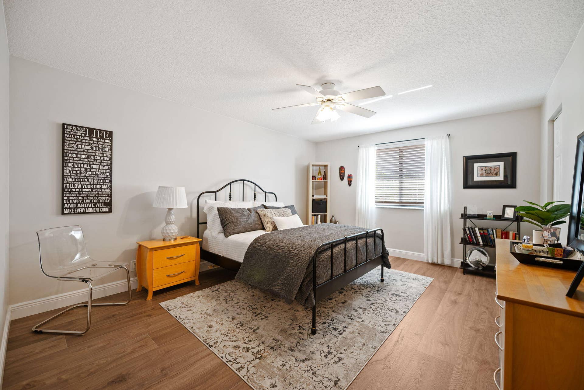 The 5th bedroom upstairs. All bedrooms except one have walk-in closets.