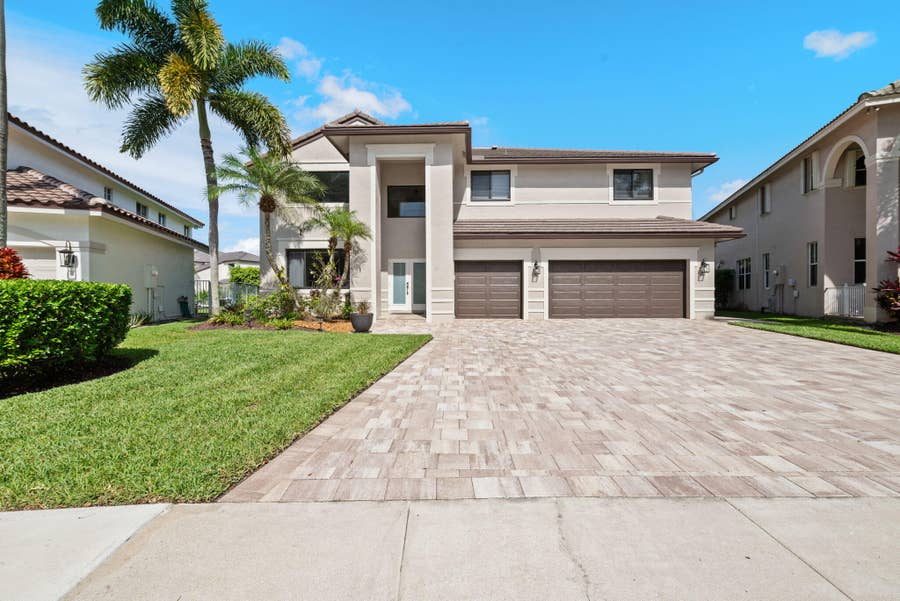 Property photo for 978 Greenwood Road, Weston, FL