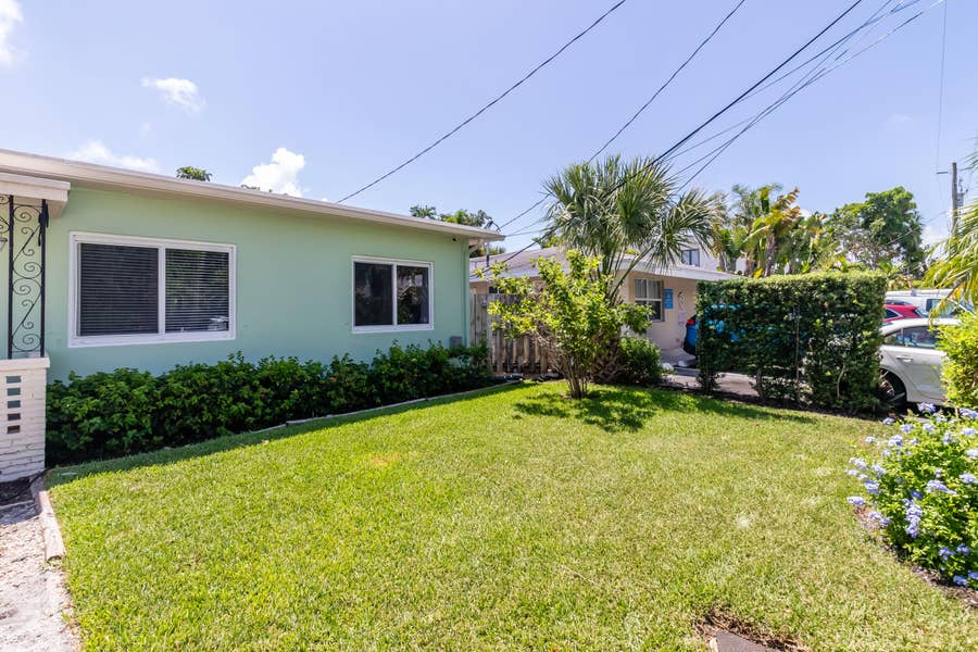 Property photo for 836 NE 17th Terrace, Fort Lauderdale, FL
