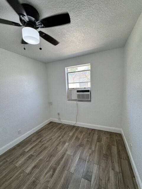 554 W 1st Street, Riviera Beach, FL 33404 8fcb069d-b1db-45c7-b4f2-9a0ab33fe0a1