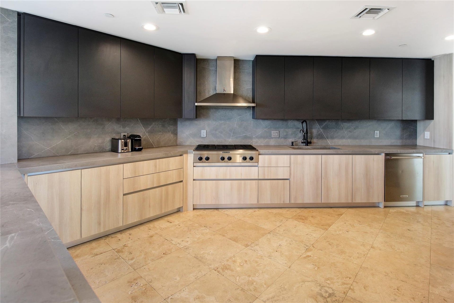 301 Hendricks Isle, #7, Fort Lauderdale, FL 33301 Photo 12