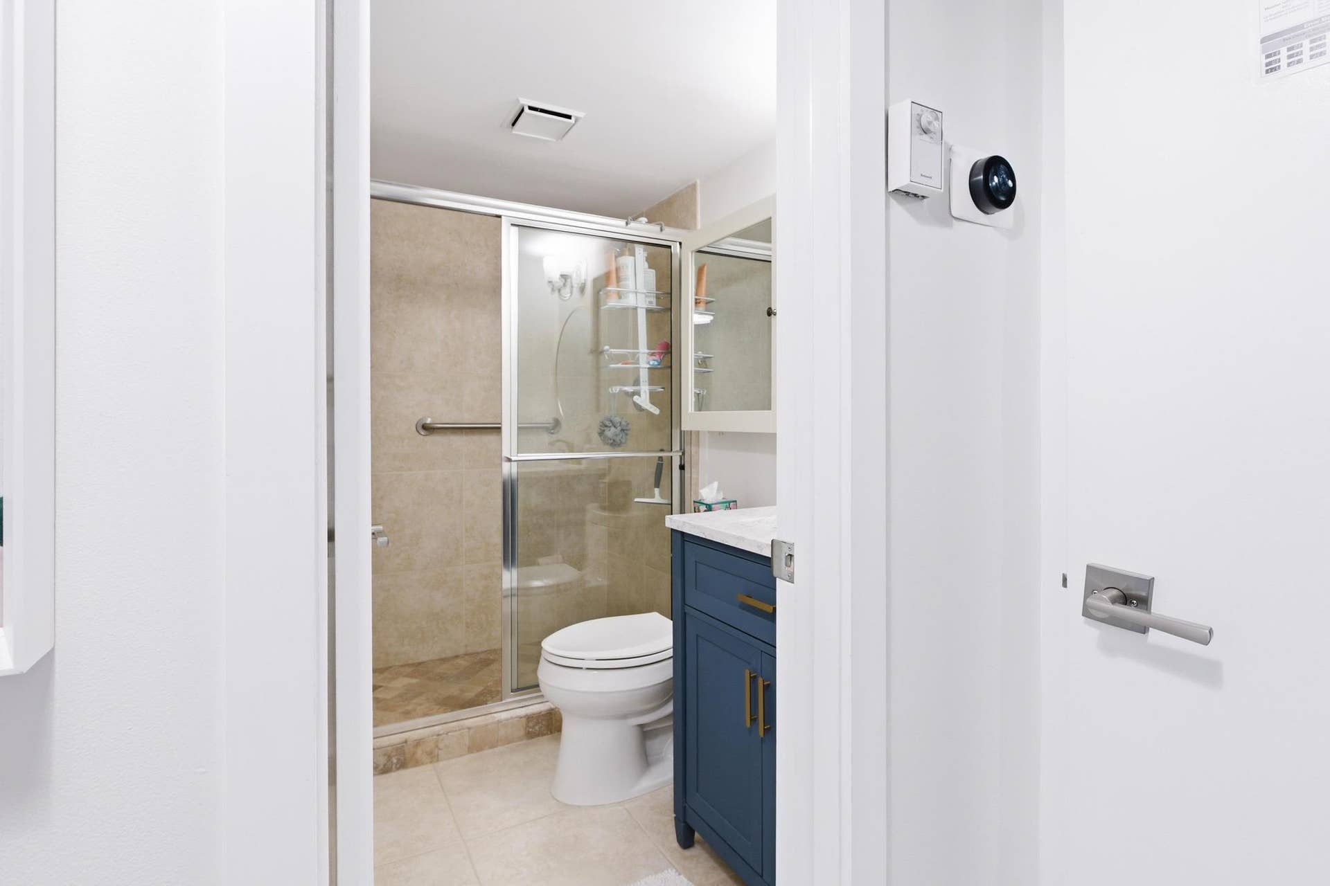 2ND BATHROOM