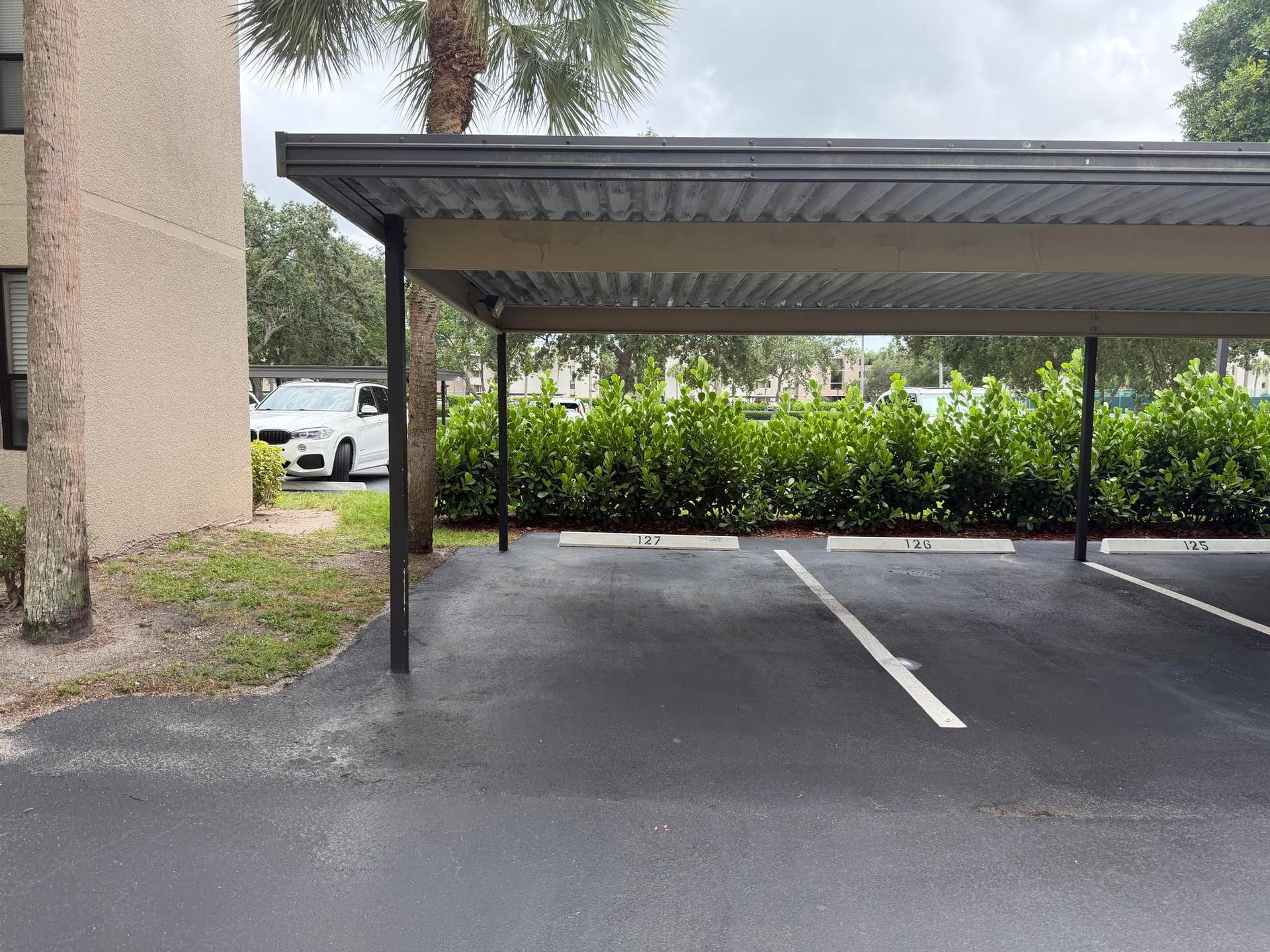 PRIVATE CARPORT #127