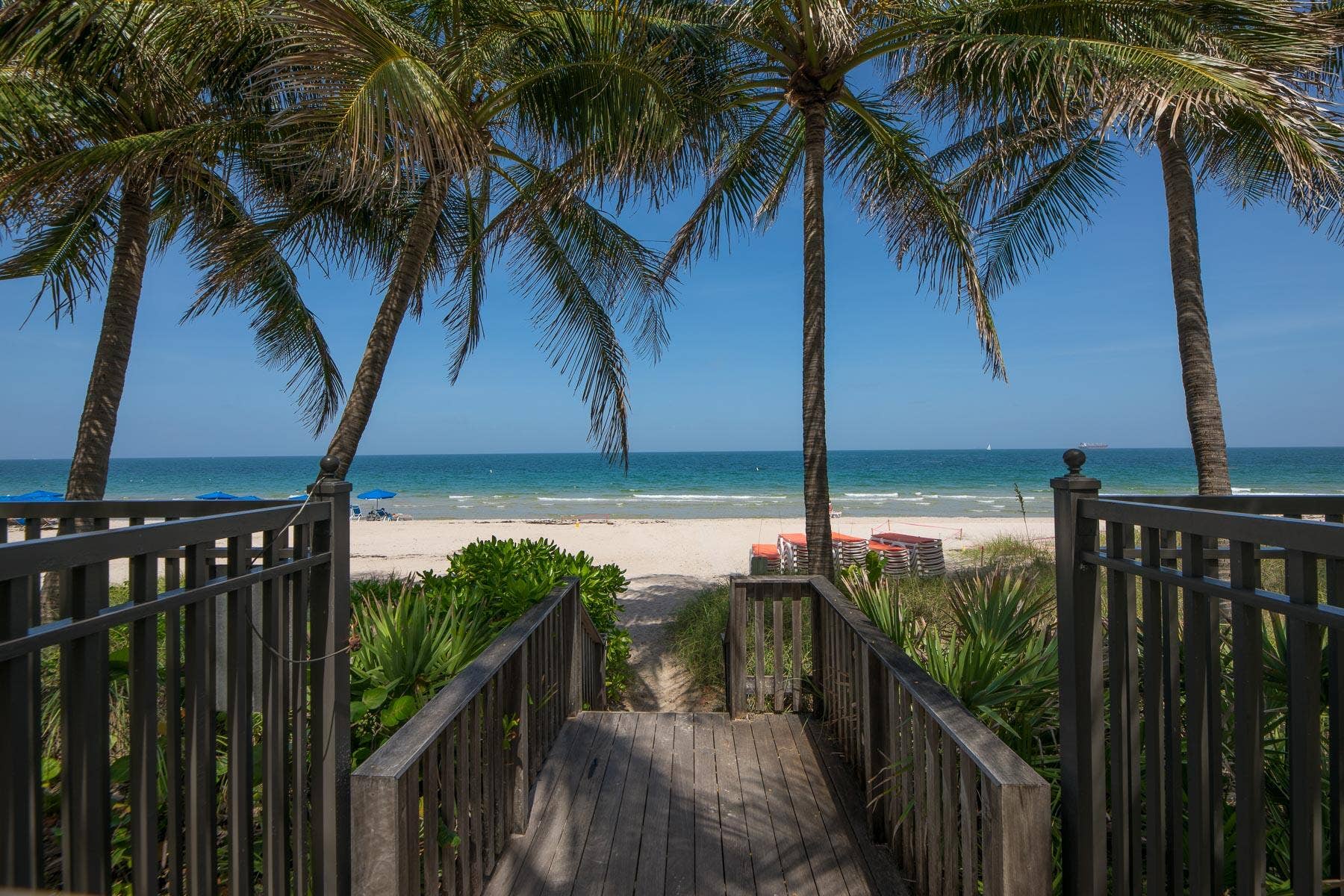 2001 N Ocean Boulevard, #Apt 1201, Fort Lauderdale, FL 33305 Beach access from pool area