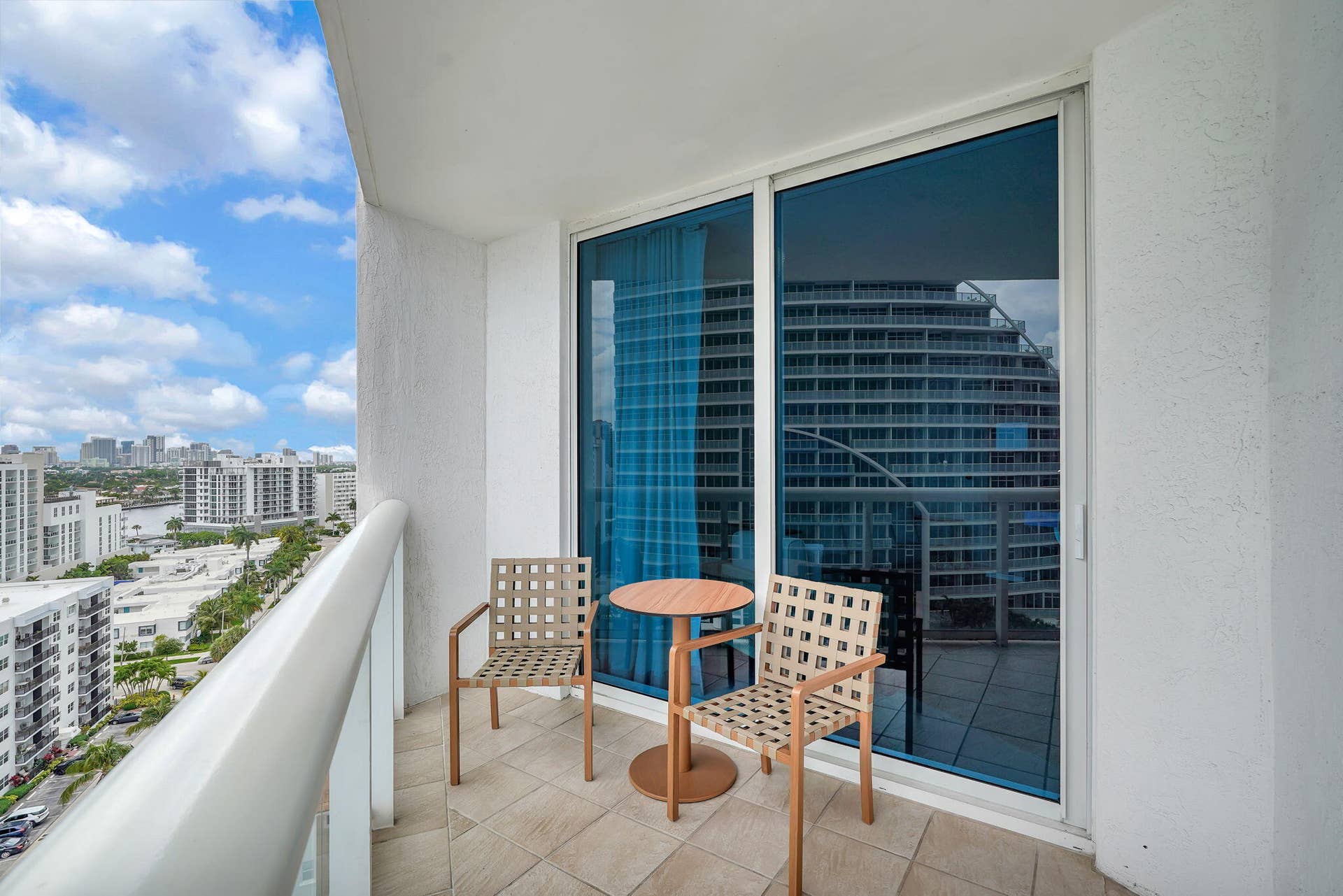 505 N Fort Lauderdale Beach Boulevard, #1403, Fort Lauderdale, FL 33304 14-web-or-mls-DSC07401