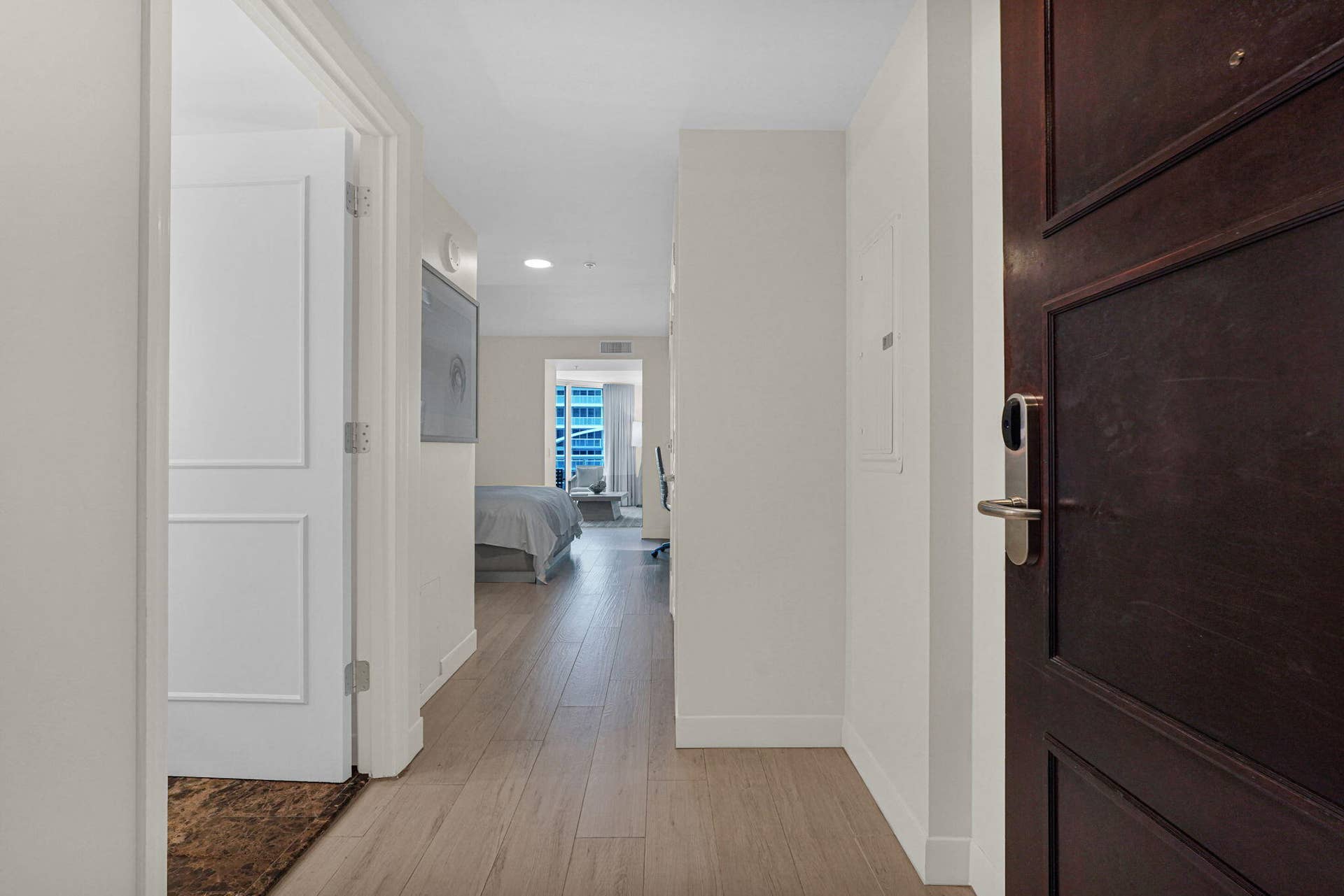 505 N Fort Lauderdale Beach Boulevard, #1403, Fort Lauderdale, FL 33304 28-web-or-mls-DSC06592