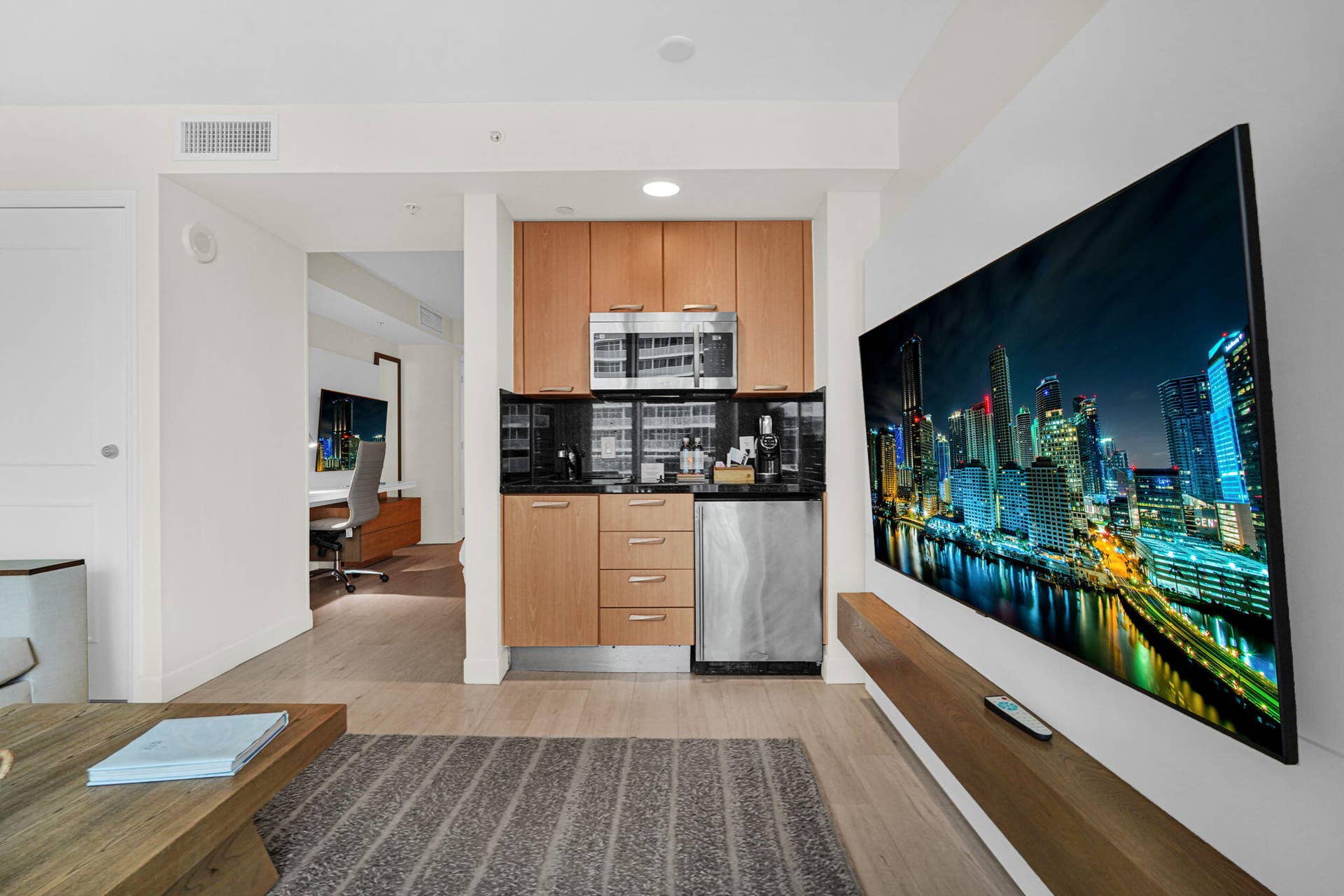 505 N Fort Lauderdale Beach Boulevard, #1403, Fort Lauderdale, FL 33304 21-web-or-mls-DSC07276