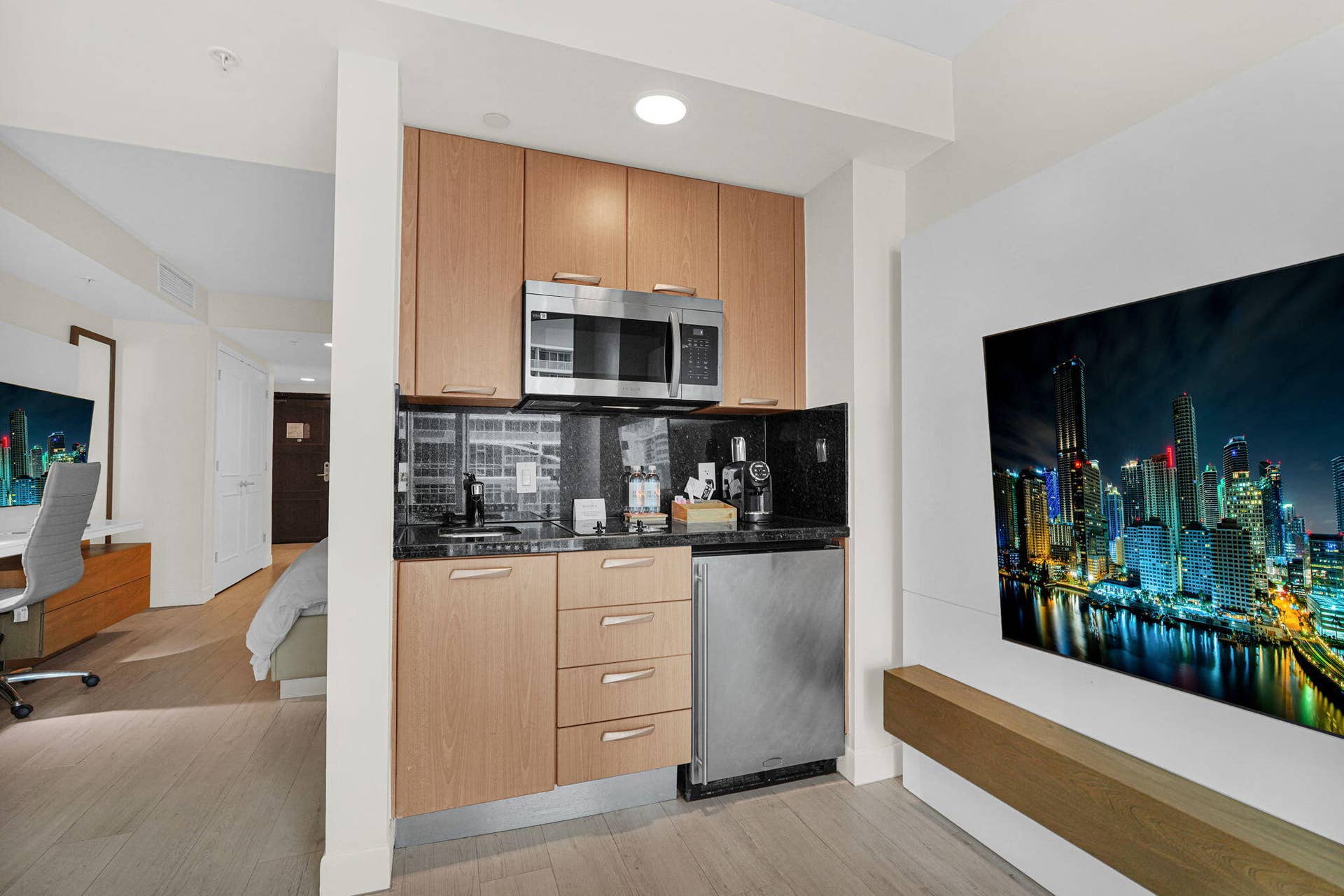505 N Fort Lauderdale Beach Boulevard, #1403, Fort Lauderdale, FL 33304 20-web-or-mls-DSC07251
