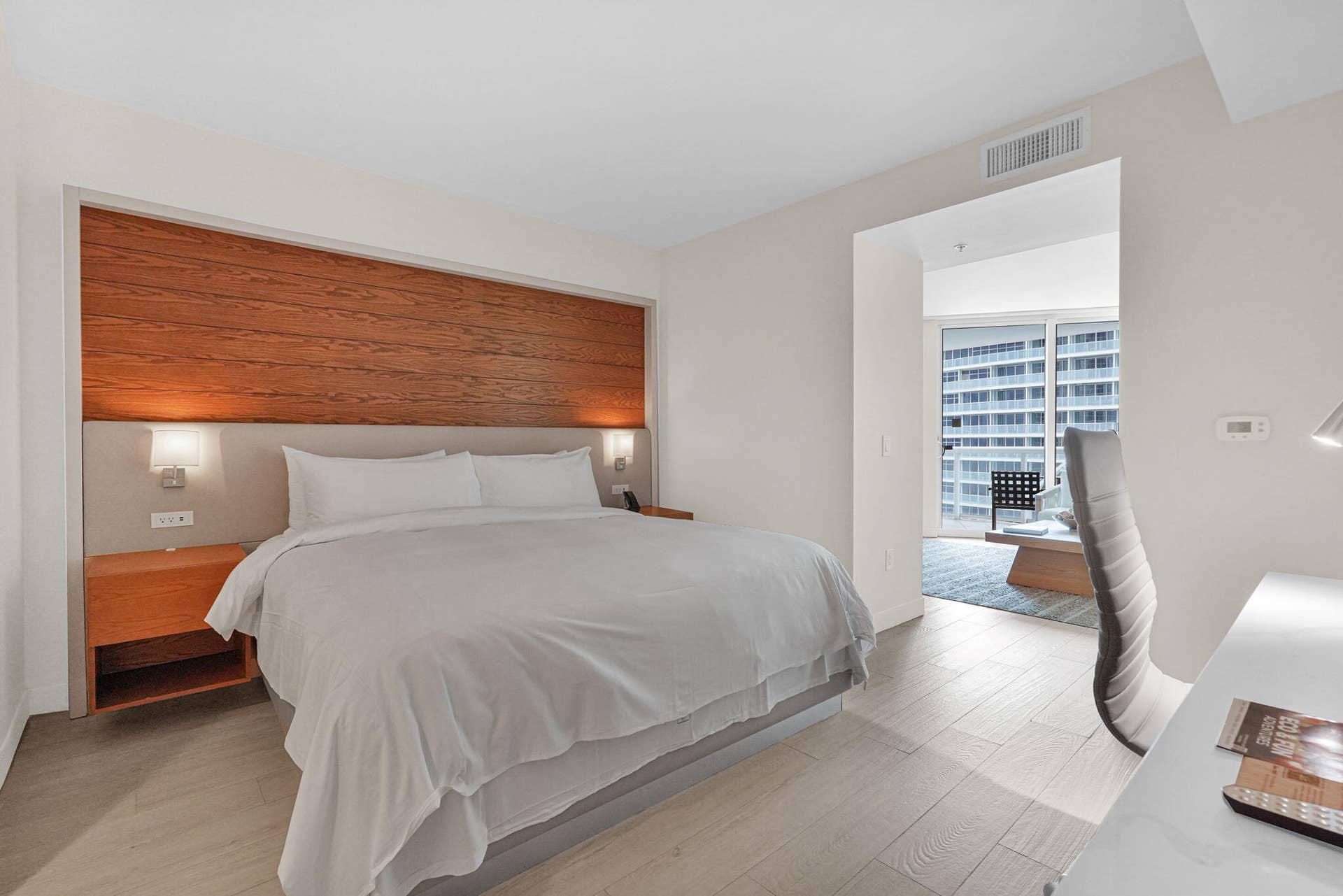 505 N Fort Lauderdale Beach Boulevard, #1403, Fort Lauderdale, FL 33304 7-web-or-mls-DSC06701