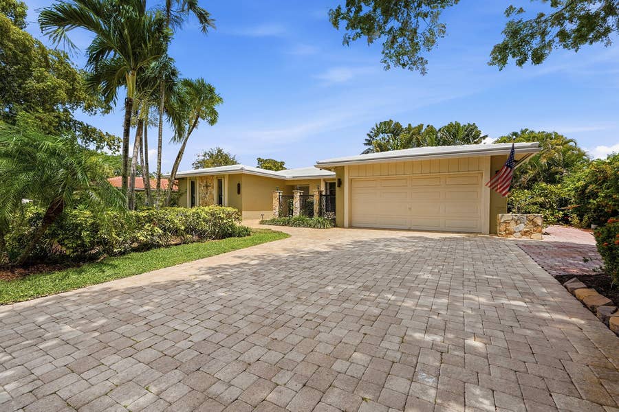 Property photo for 9922 NW 19th Street, Coral Springs, FL