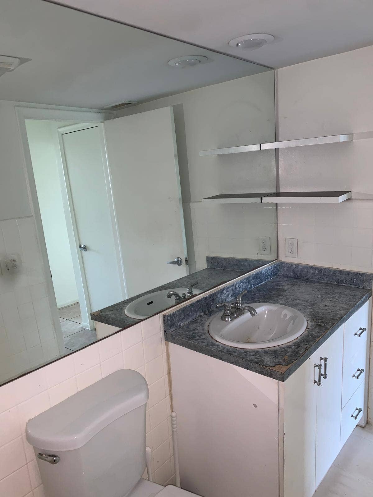 2624 NE 32nd Street, #104, Fort Lauderdale, Fort Lauderdale, FL 33306 PHOTO-2026-05-27-21-31-04_3