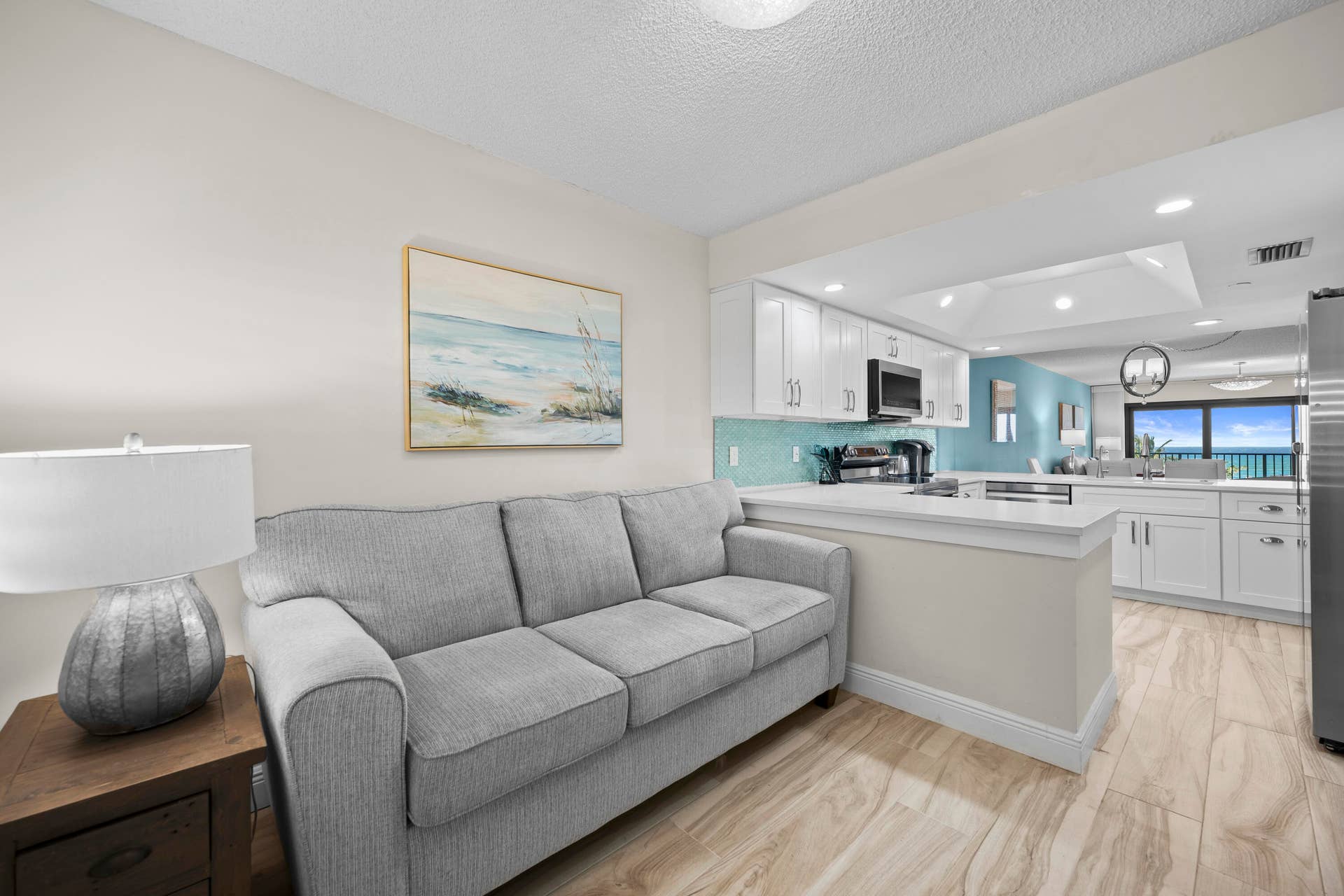 This space is also perfect for a home office, or can be closed off and used as a 3rd bedroom.