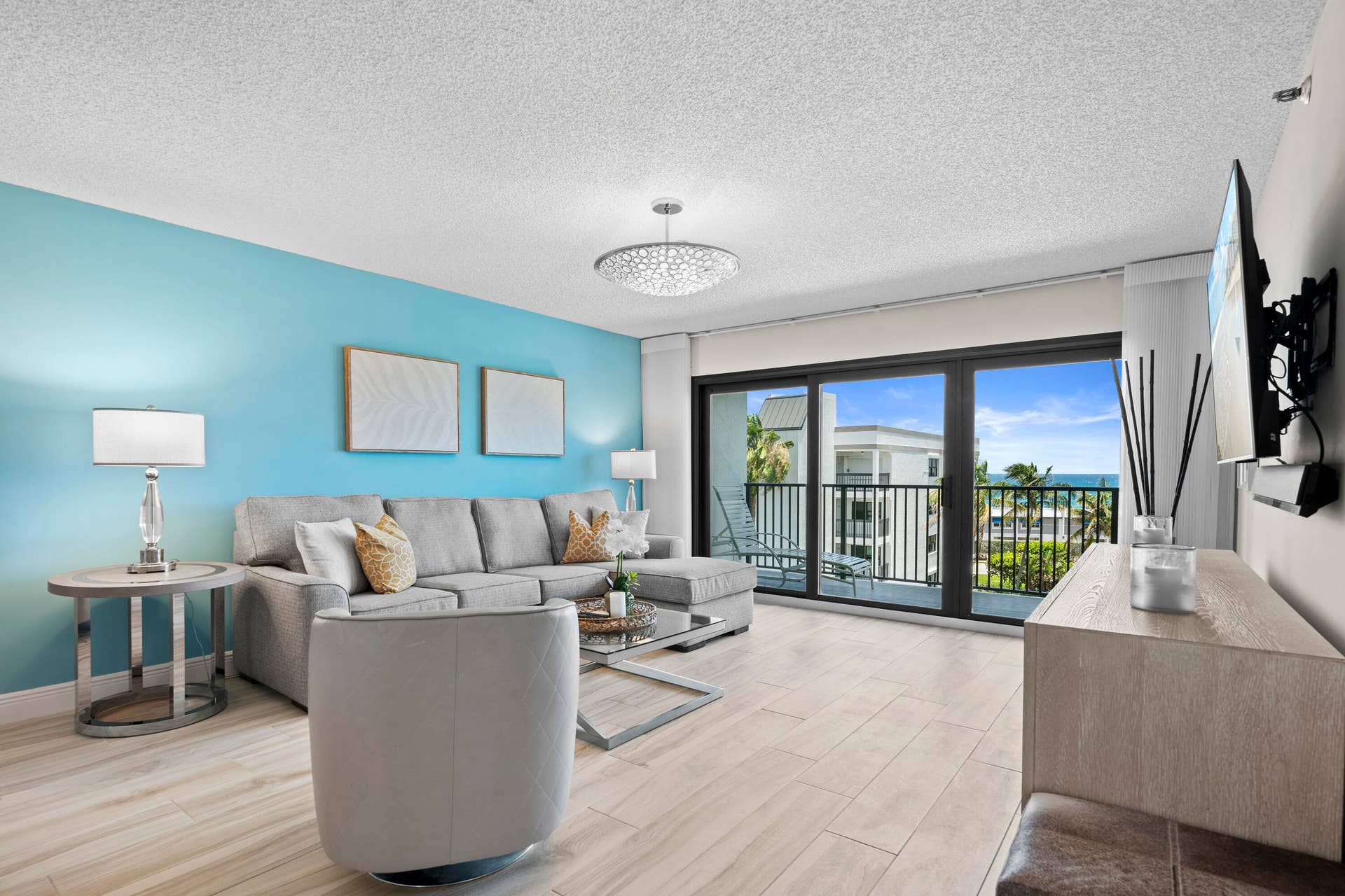 Beautiful woodlook tile throughout main living areas