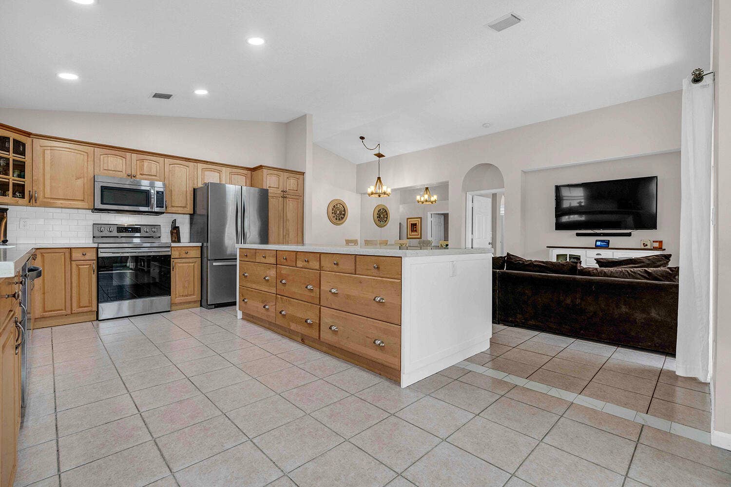 22925 Sterling Lakes Drive, Boca Raton, FL 33433 Kitchen
