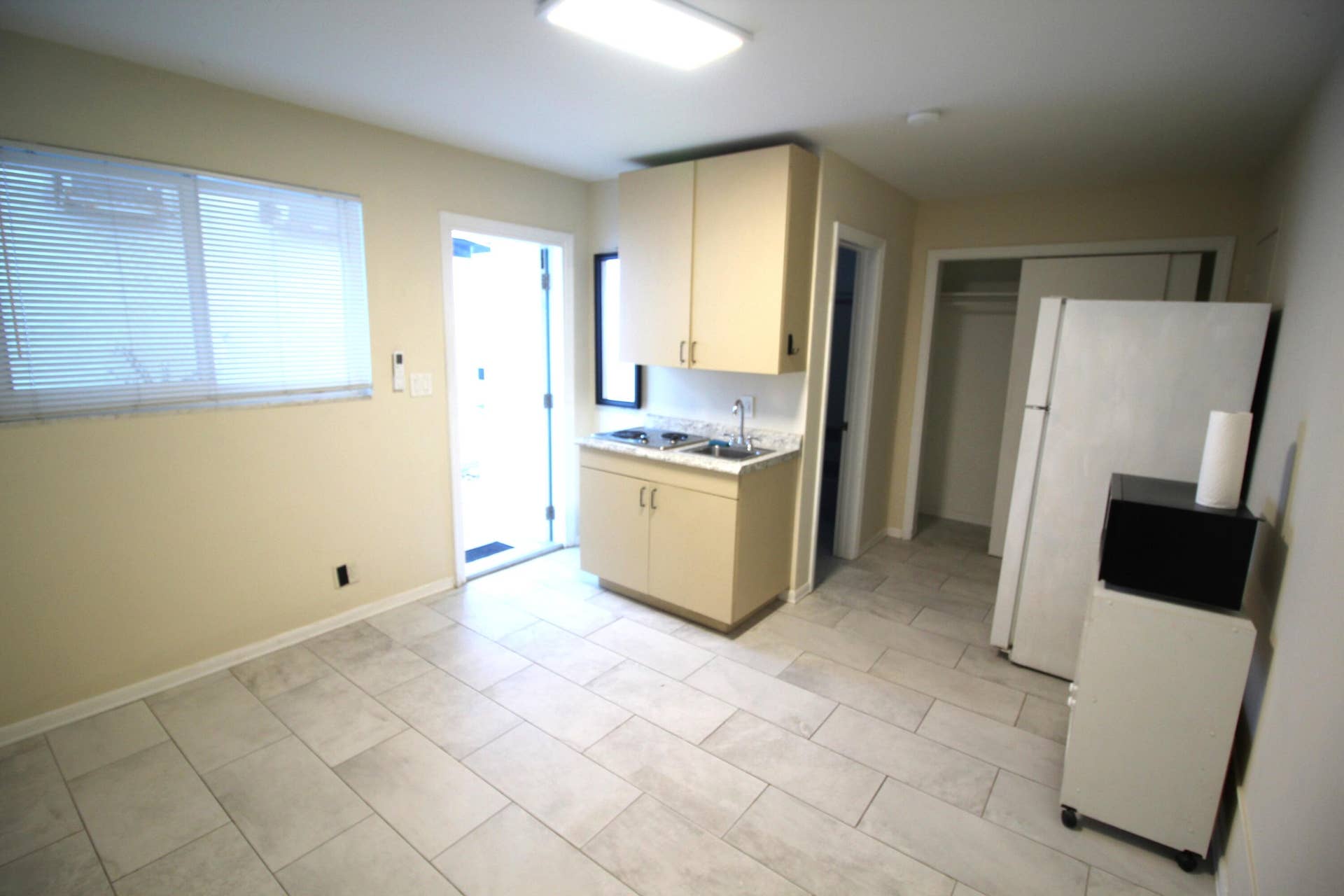 4440 Bougainvilla Drive, #4b, Lauderdale By The Sea, FL 33308 IMG_0210