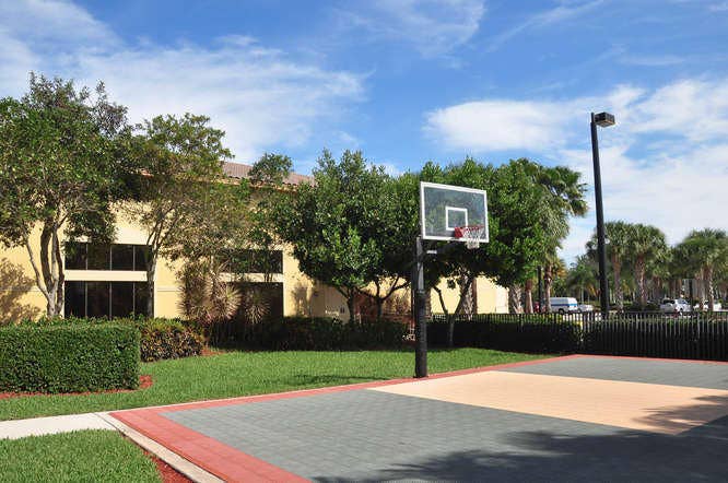 8218 La Jolla Vista Lane, Lake Worth, FL 33467 Basketball too!