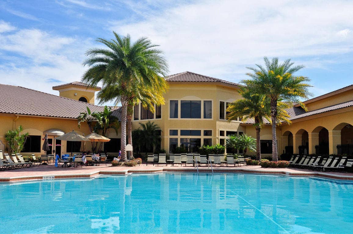 8218 La Jolla Vista Lane, Lake Worth, FL 33467 Social Tropical Pool