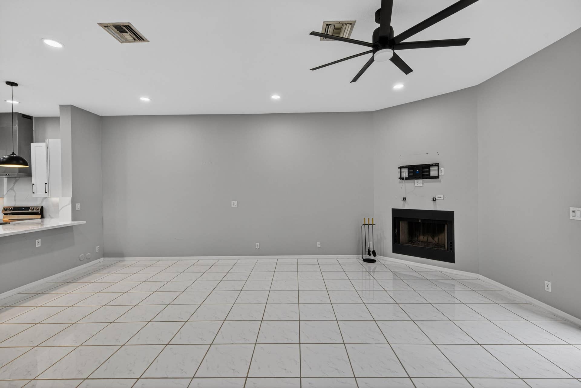 835 NE 17th Way, Fort Lauderdale, FL 33304 villarroel-27