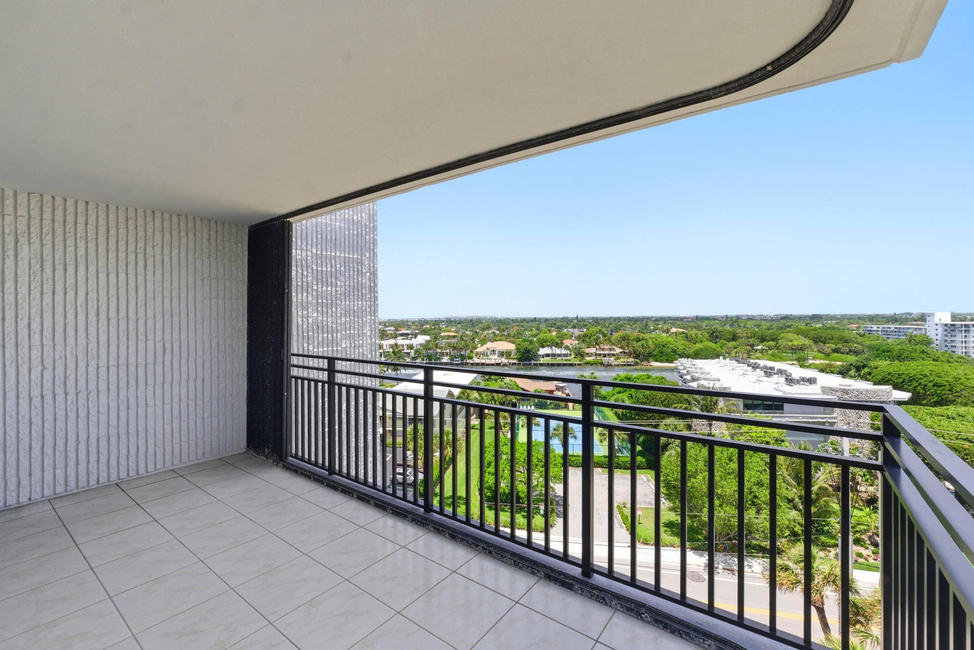 1167 Hillsboro Mile, #707, Hillsboro Beach, FL 33062 1167 Hillsboro Mile U707_011