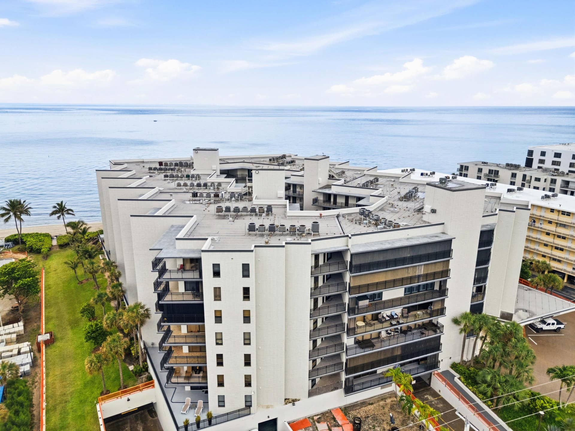 1167 Hillsboro Mile, #707, Hillsboro Beach, FL 33062 Building