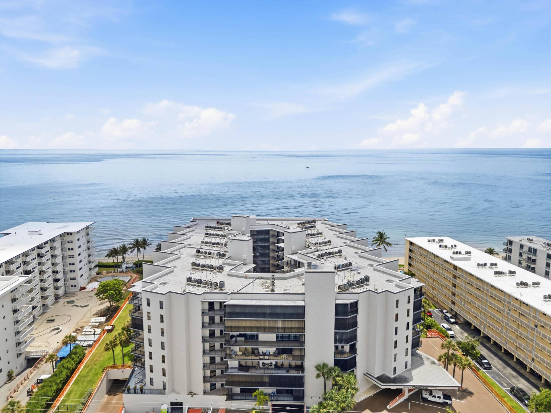 1167 Hillsboro Mile, #707, Hillsboro Beach, FL 33062 Building