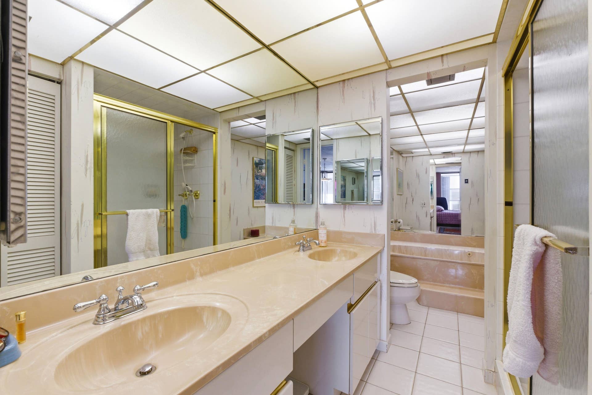 1167 Hillsboro Mile, #707, Hillsboro Beach, FL 33062 Primary bathroom
