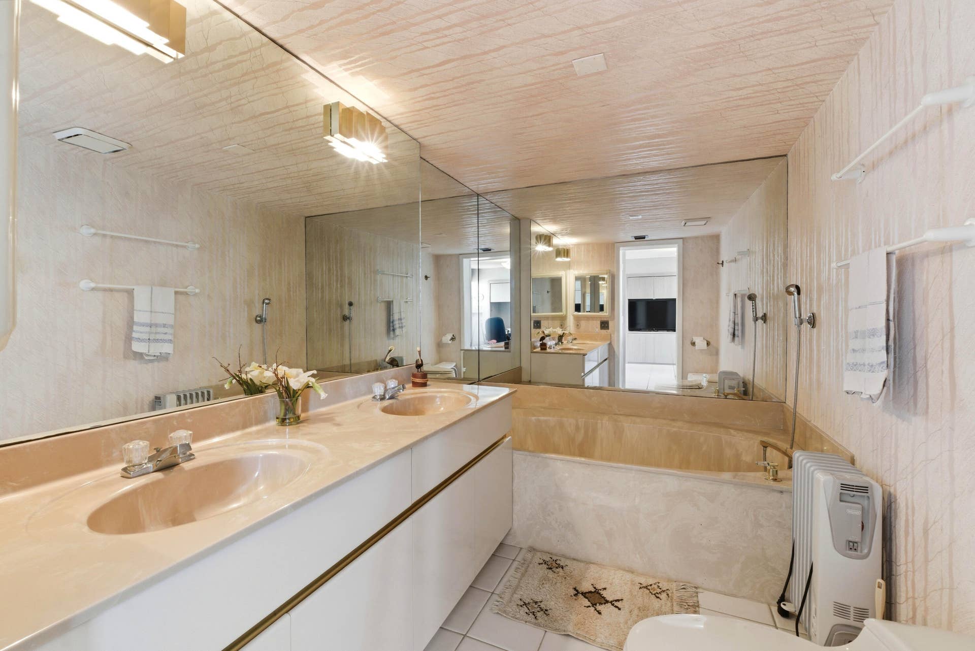 1167 Hillsboro Mile, #707, Hillsboro Beach, FL 33062 Bathroom