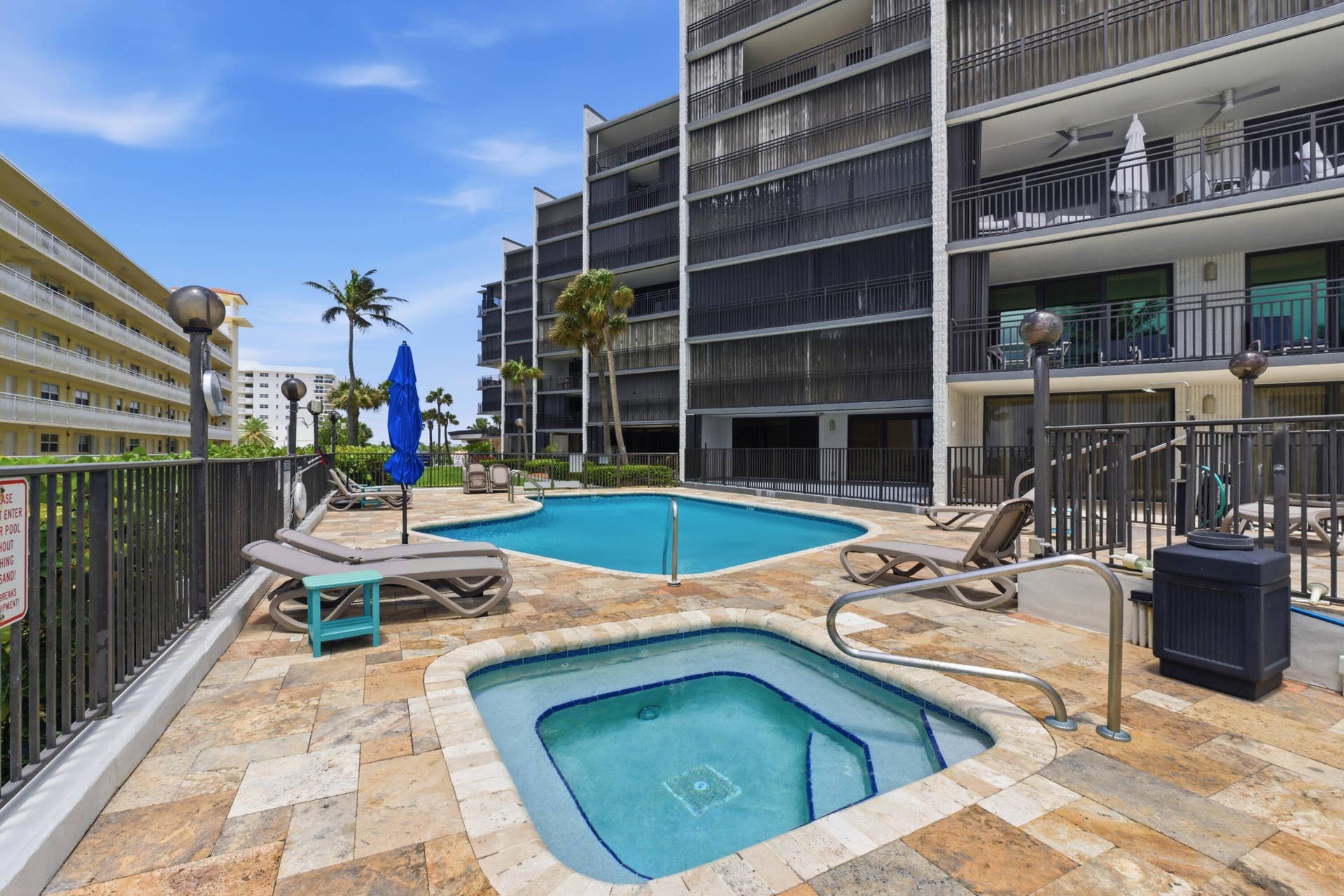 1167 Hillsboro Mile, #707, Hillsboro Beach, FL 33062 Pool