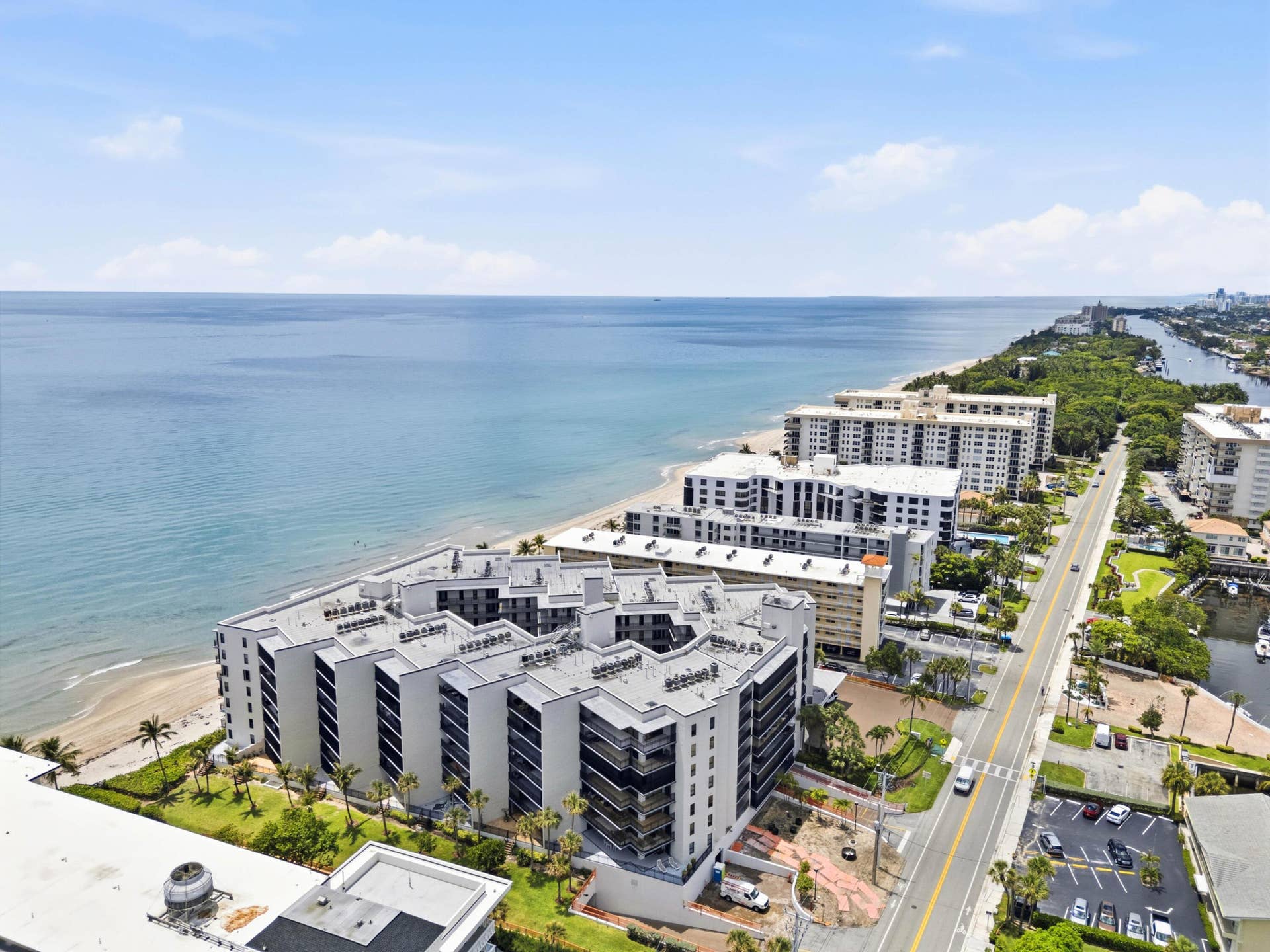 1167 Hillsboro Mile, #707, Hillsboro Beach, FL 33062 Building