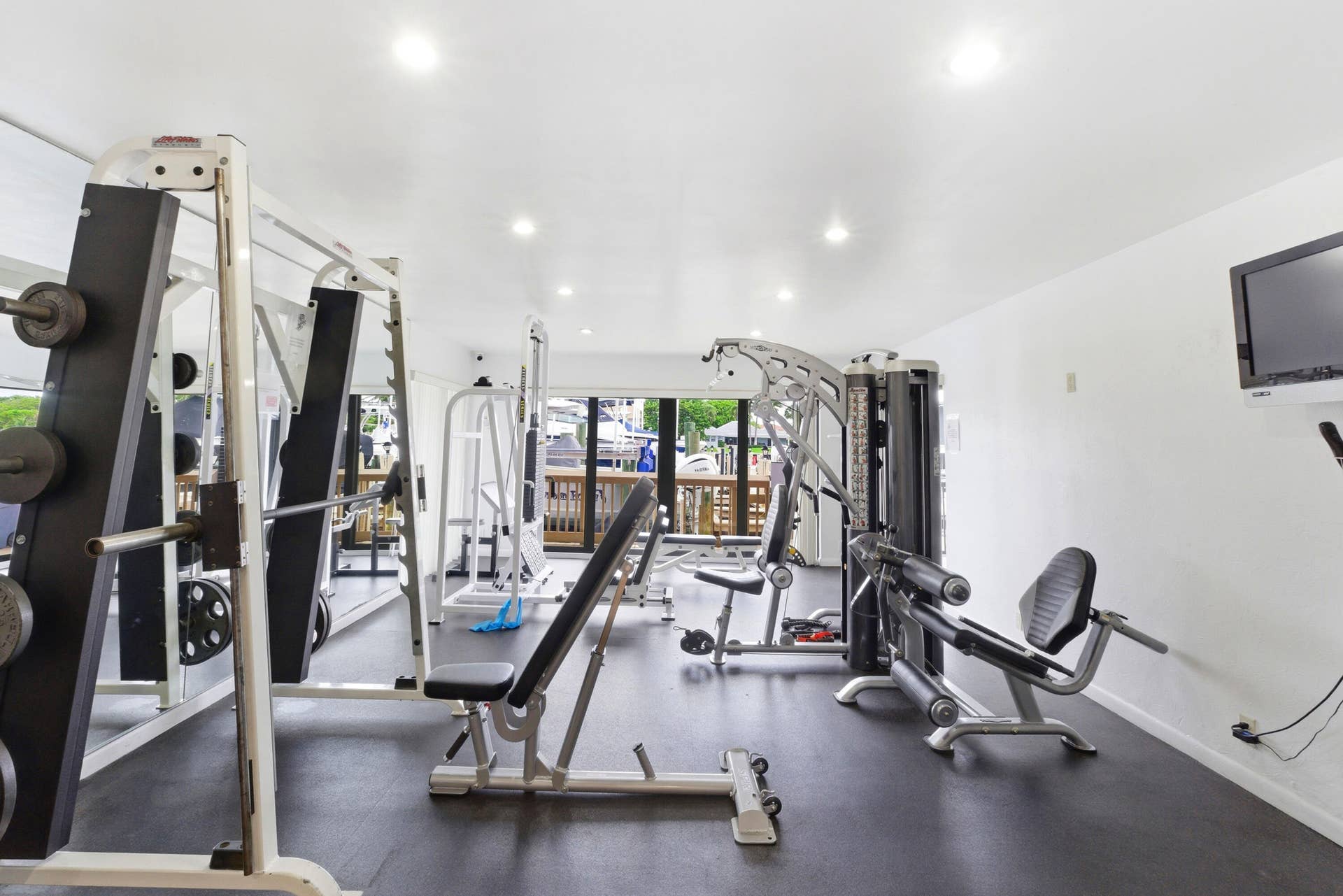 1167 Hillsboro Mile, #707, Hillsboro Beach, FL 33062 Gym